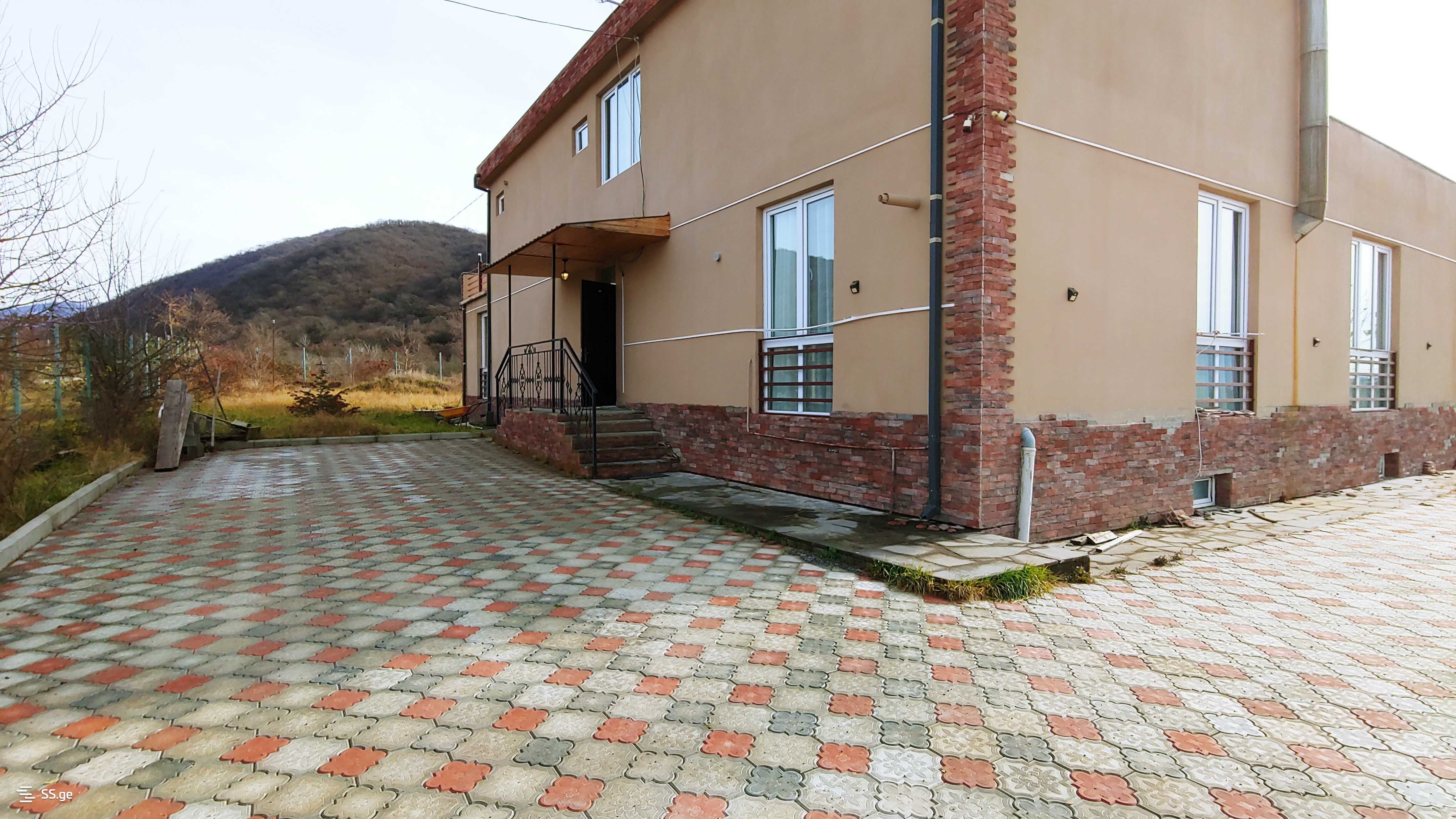 იყიდება 8 ოთახიანი აგარაკი ბულაჩაურში - სურათი #35