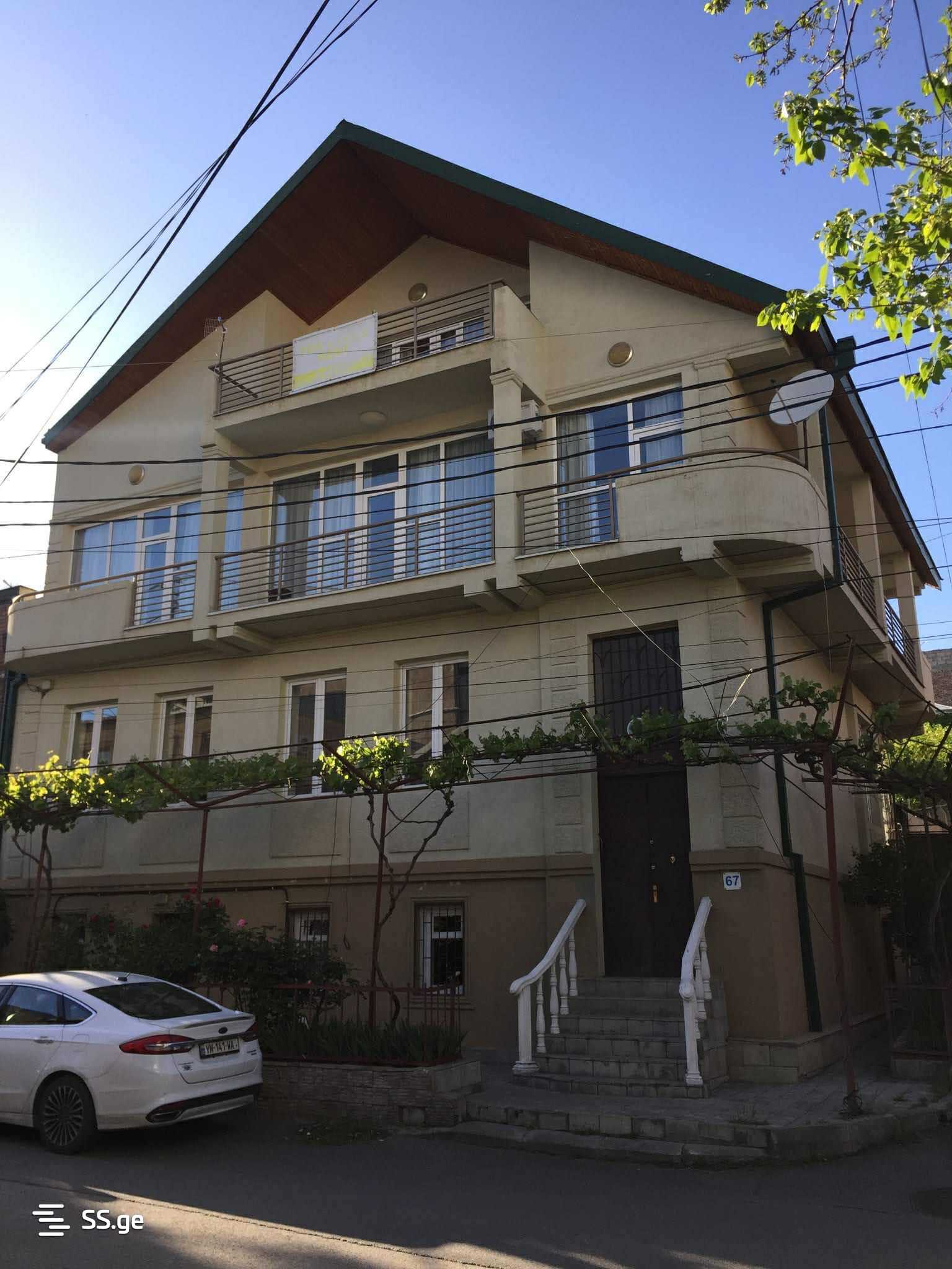 8 Room Private House For Rent. Vedzisi view 10