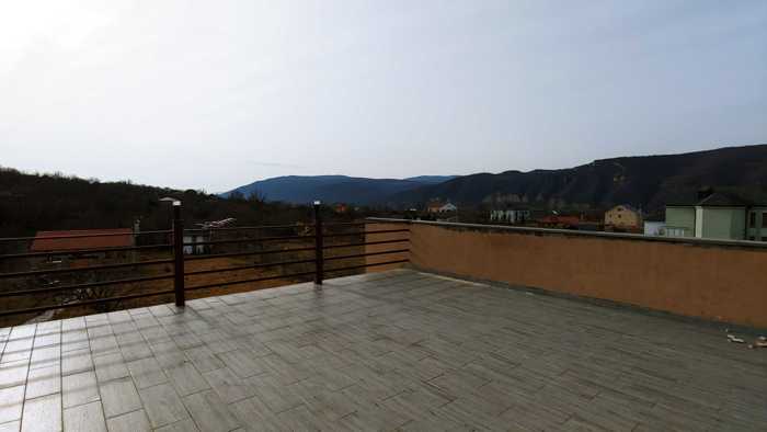 იყიდება 8 ოთახიანი აგარაკი ბულაჩაურში - სურათი #18