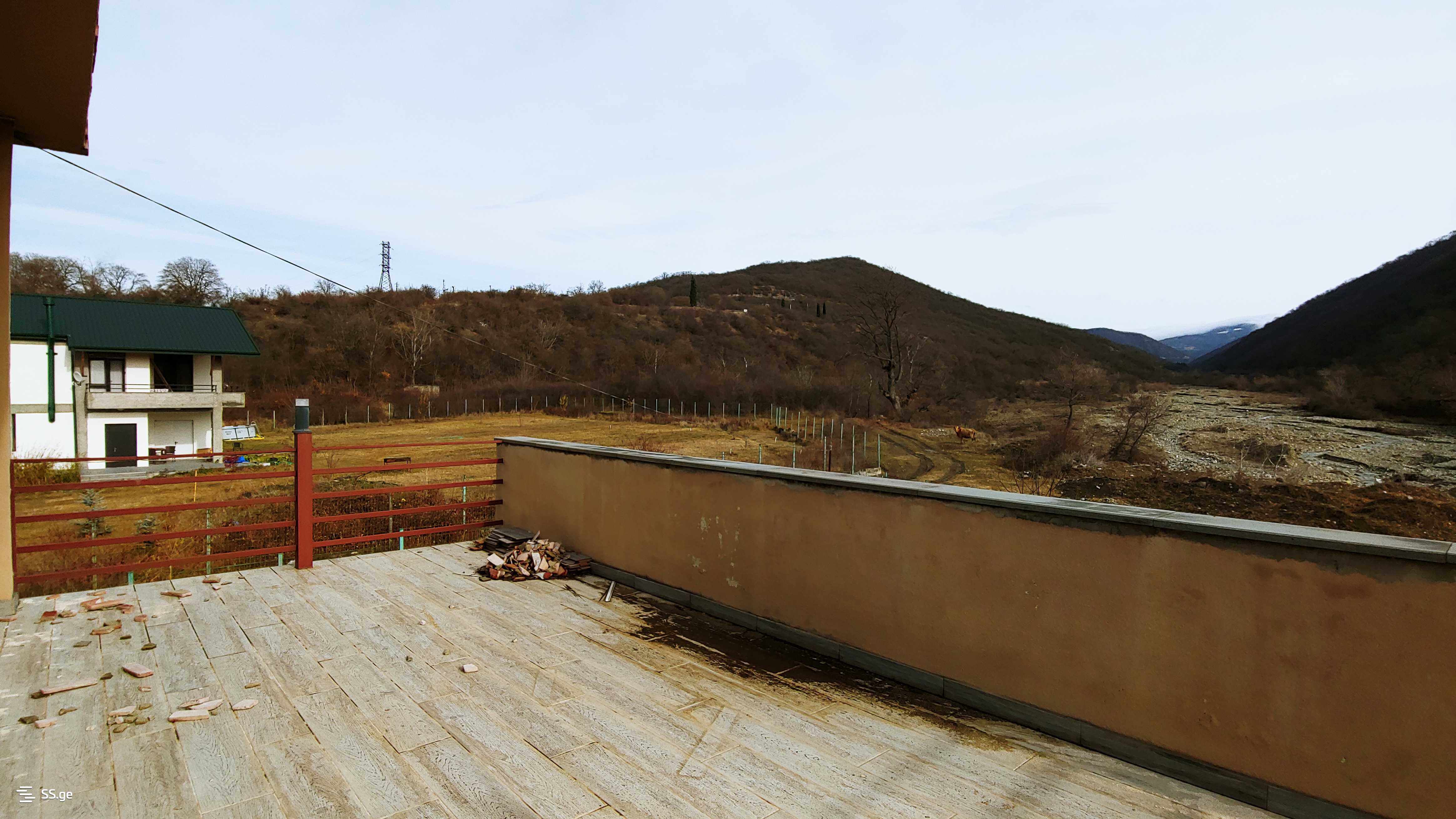 იყიდება 8 ოთახიანი აგარაკი ბულაჩაურში - სურათი #21