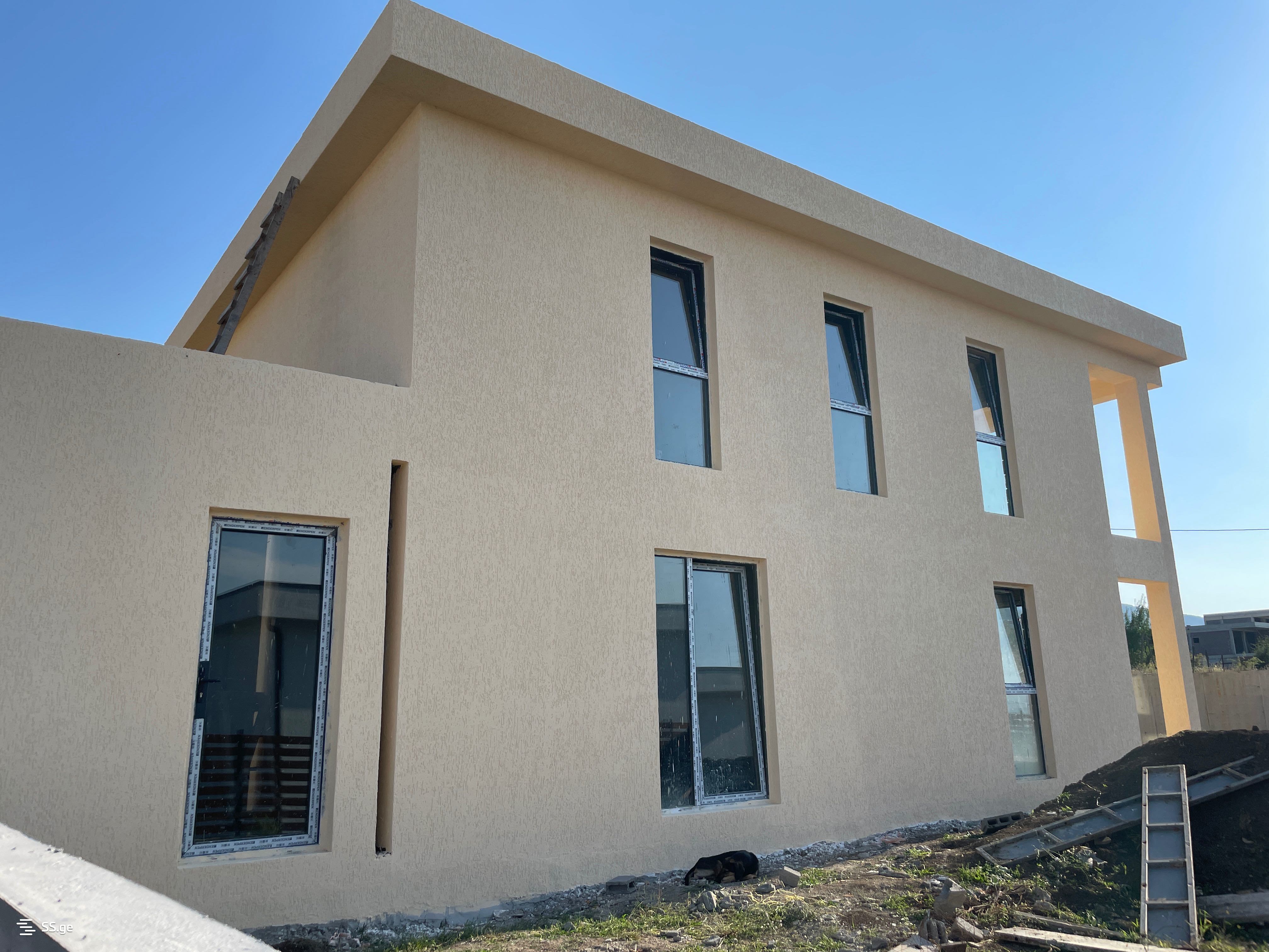 6 Room Private House For Sale view 5