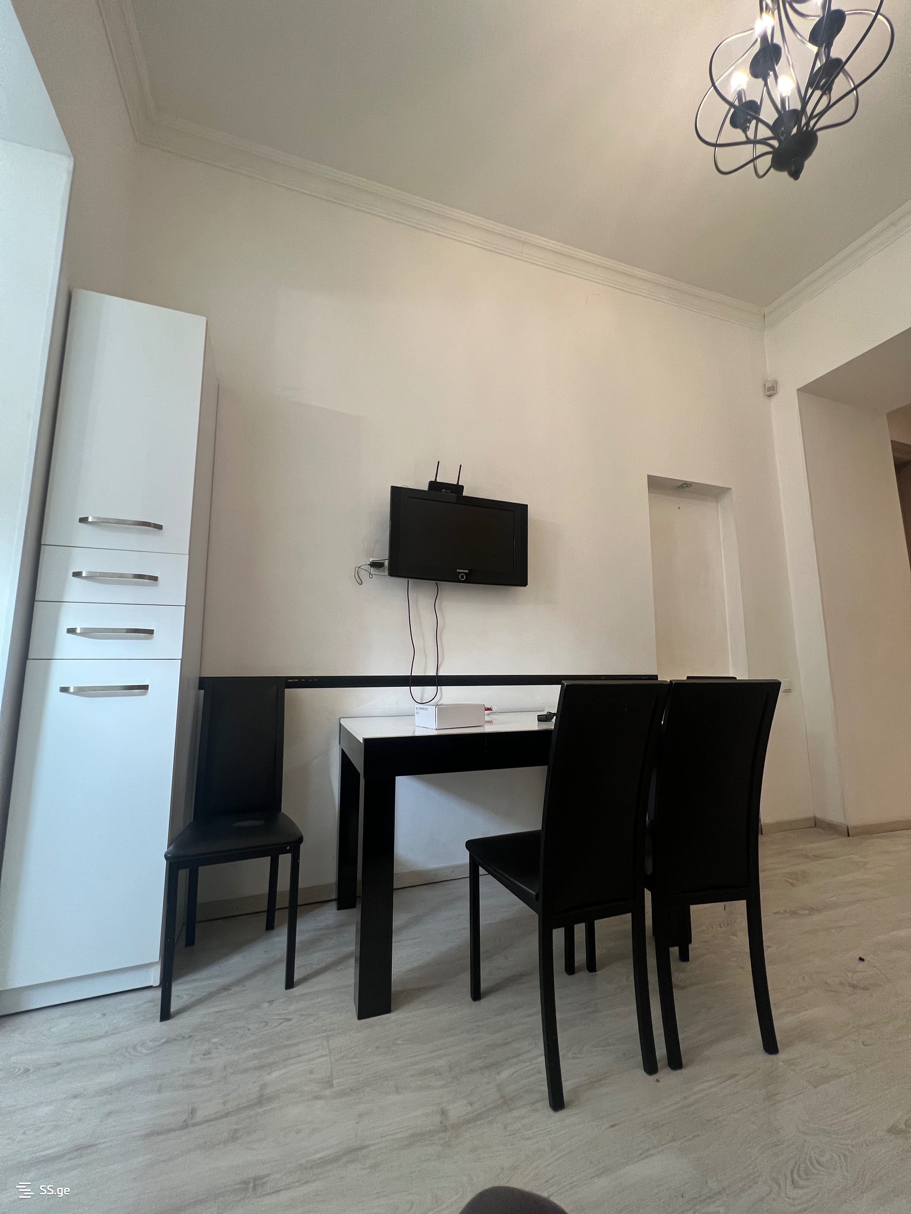 3 room Flat For Rent. Mtatsminda - Prikaz 2