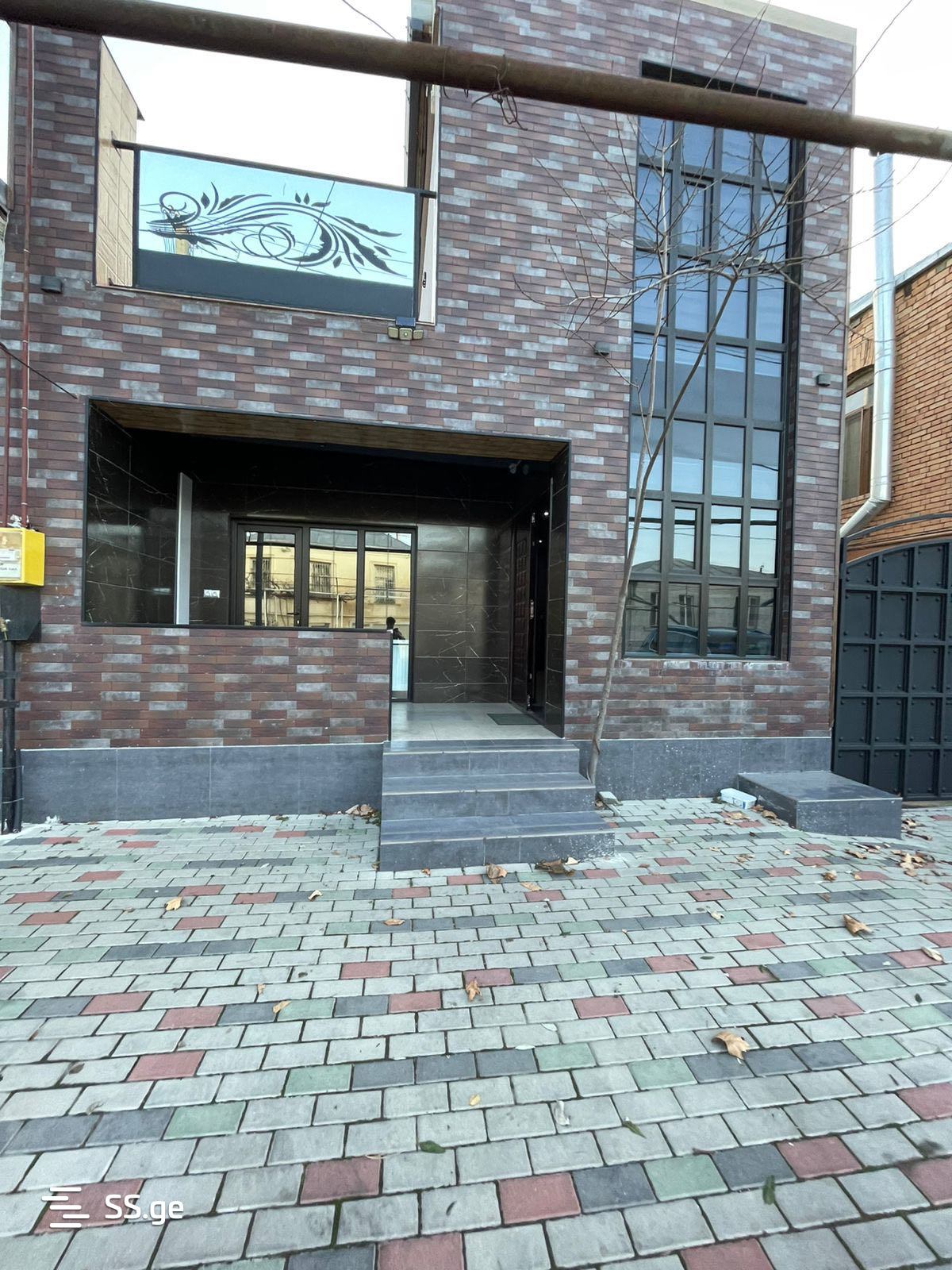 6 Room Private House For Rent. Gori view 15