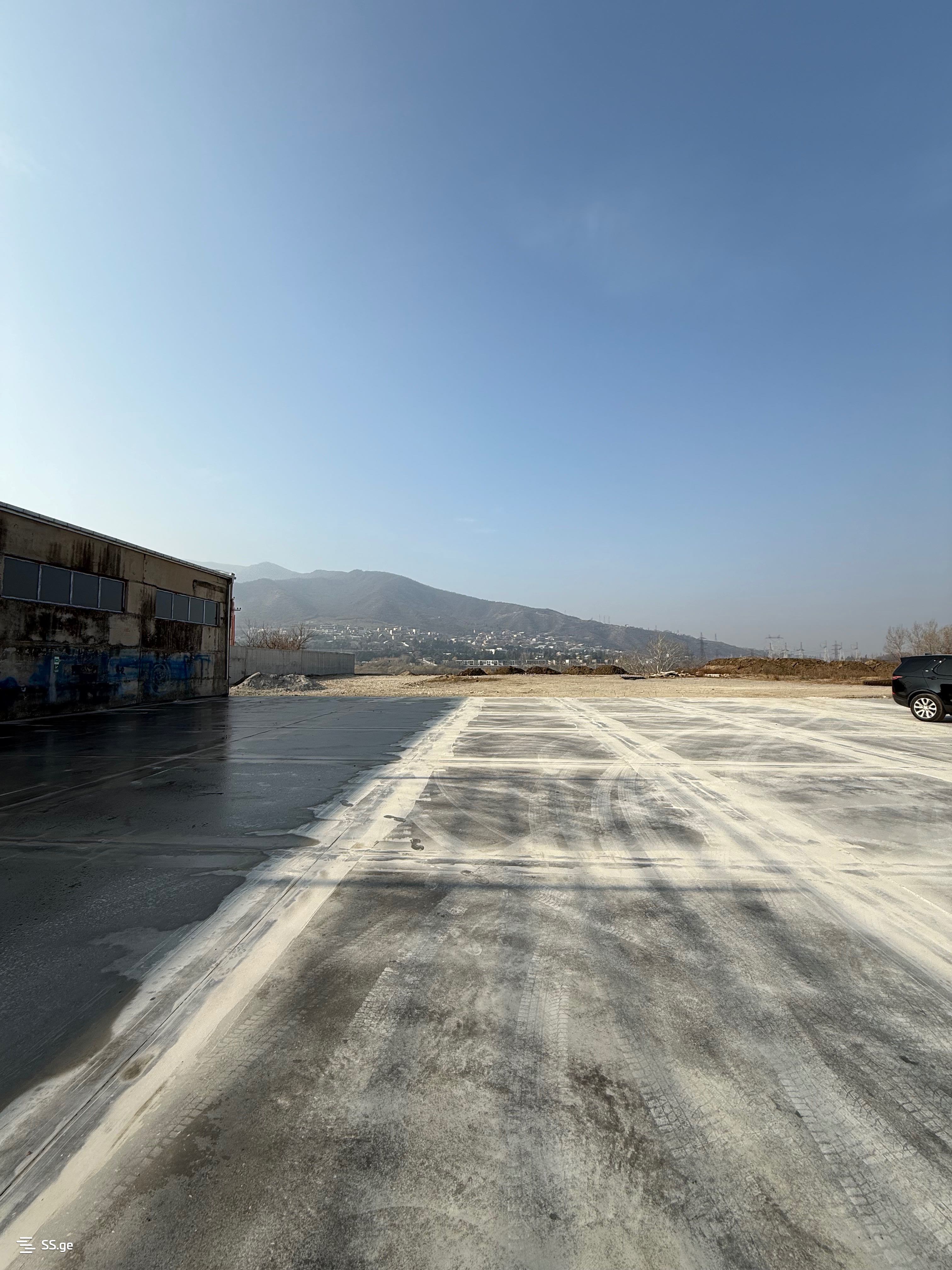Store-Industrial Property For Rent. Saguramo view 1