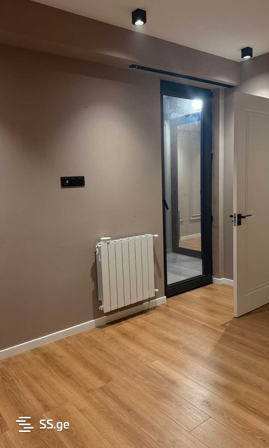 2 room Flat For Sale. Digomi - Widok 3
