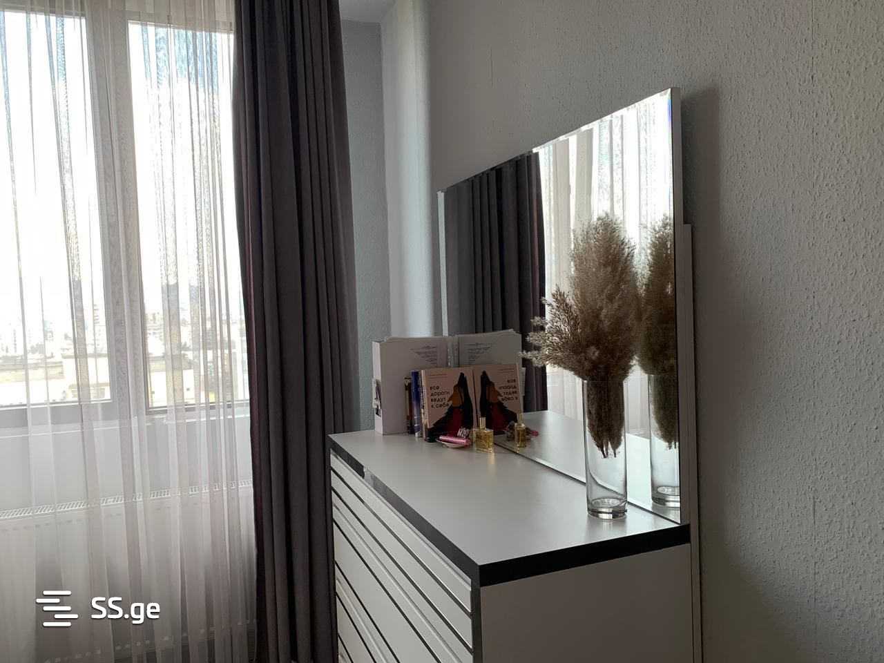 2 room Flat For Rent. Vake - Aanzicht 3
