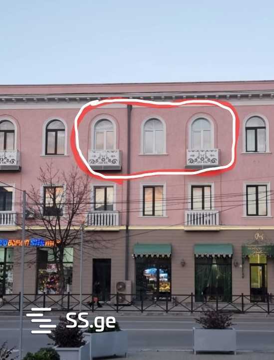 3 Room Flat For Sale, 1 of 2