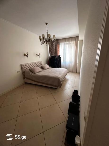 https://static.ss.ge/20251219/1_2f68fca6-98d2-49c0-9764-3d377c93ea84_Thumb.jpg