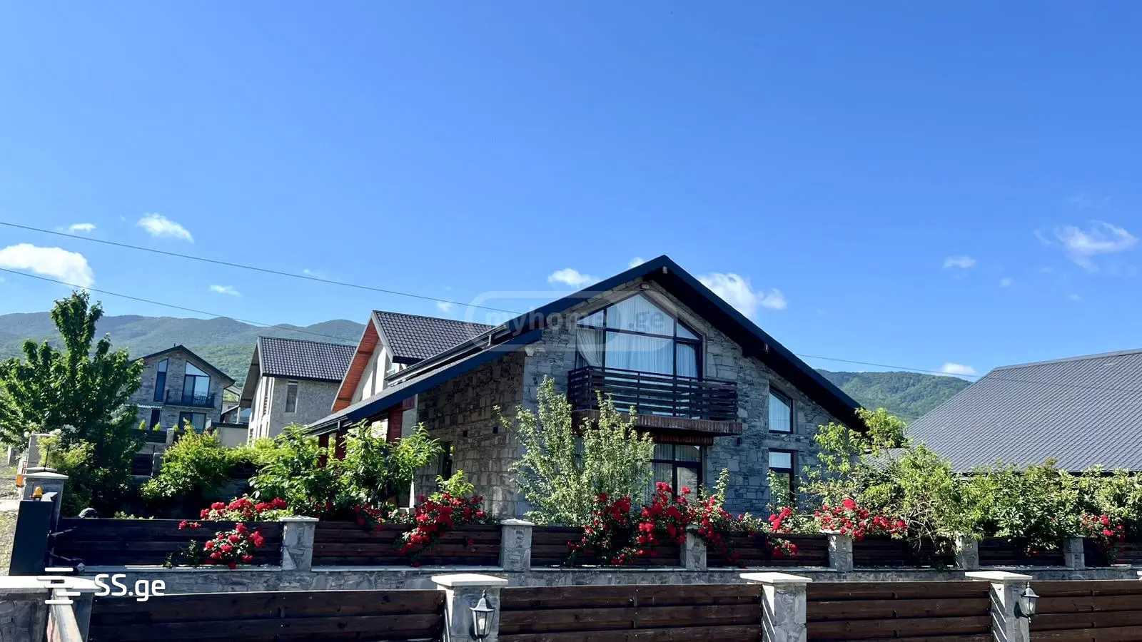 7 room Summer Cottage For Sale. Saguramo