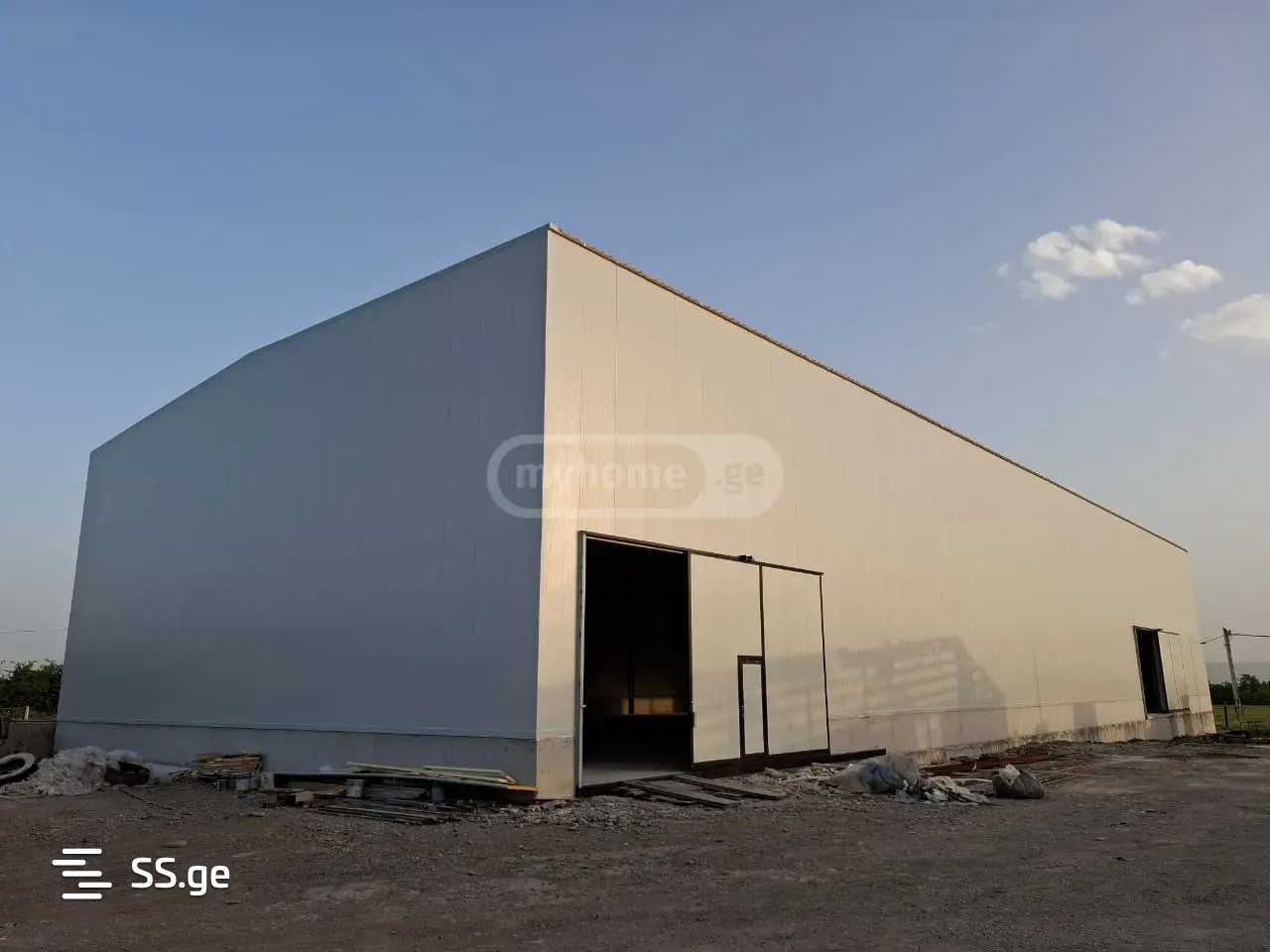 Store-Industrial Property For Rent. Gamarjveba view 3