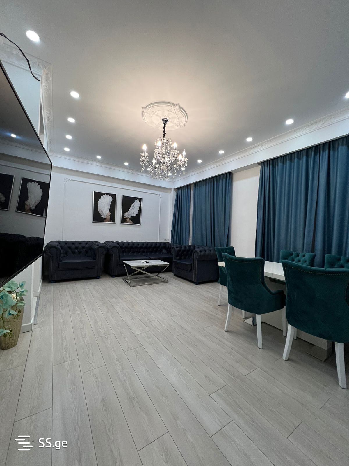 5 room Flat For Sale. Saburtalo - Widok 2