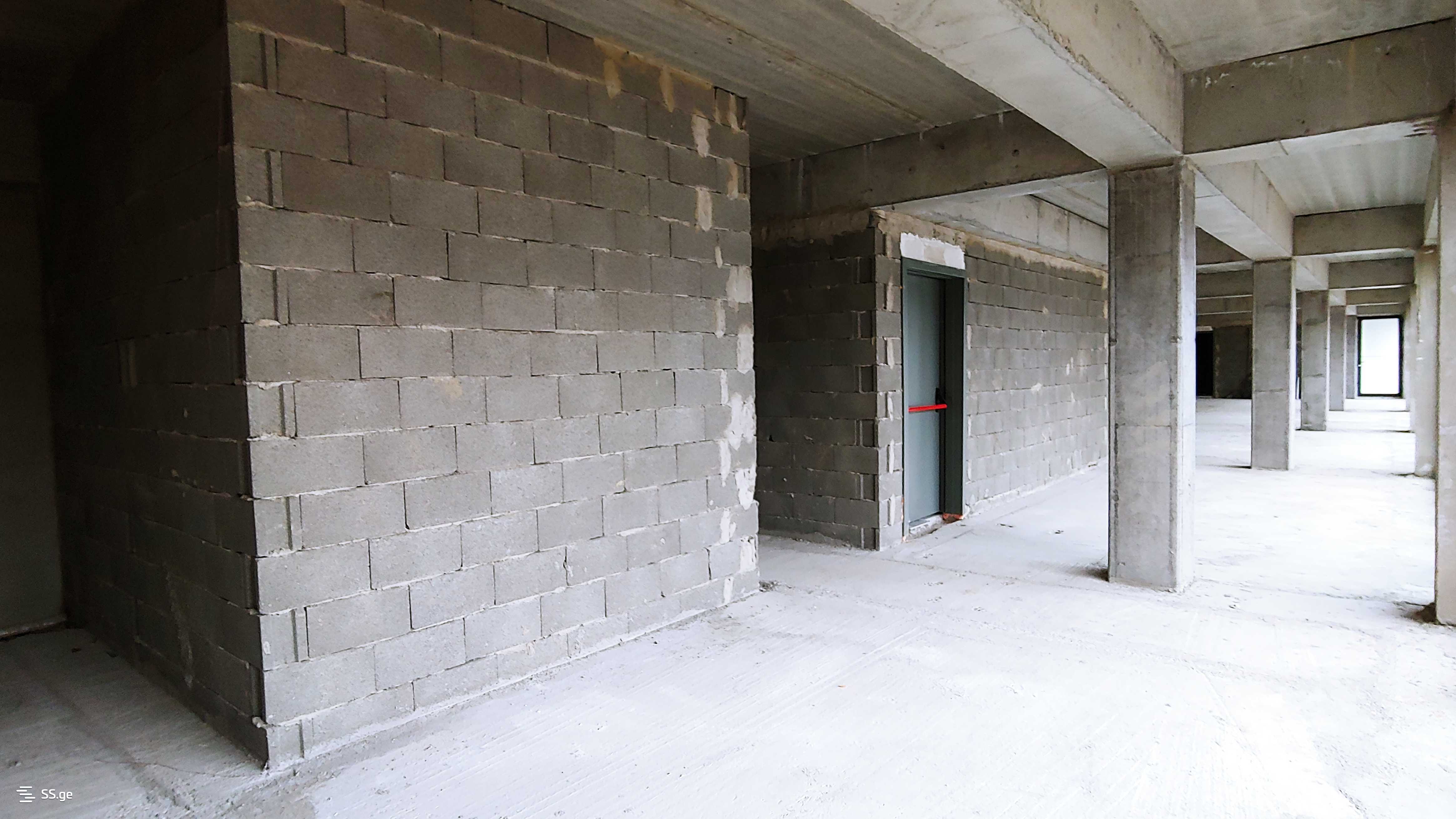 იყიდება სასაწყობე-საწარმოო ფართი თემქაზე - სურათი #3