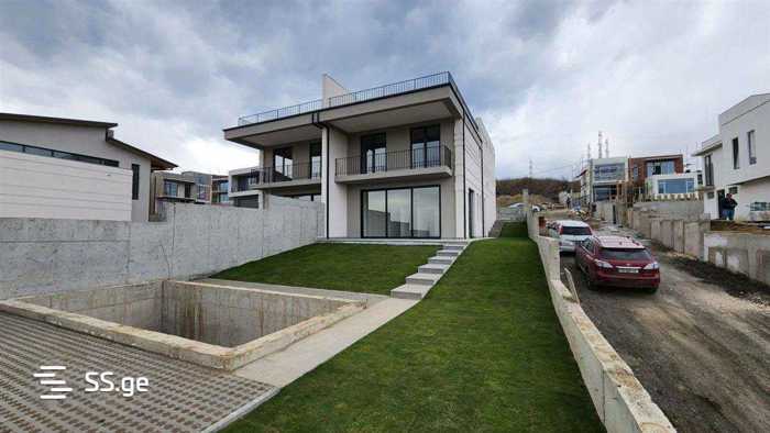 https://static.ss.ge/20251226/3_31de078d-971f-4391-8272-0f876c82c91d_Thumb.jpg