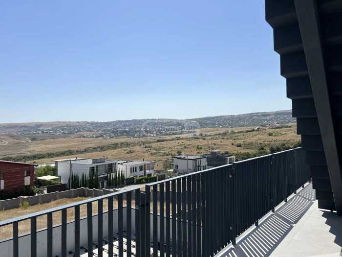 https://static.ss.ge/20251228/3_2c9261fd-3fa7-4b46-9795-02203ea4938b_Thumb.jpg