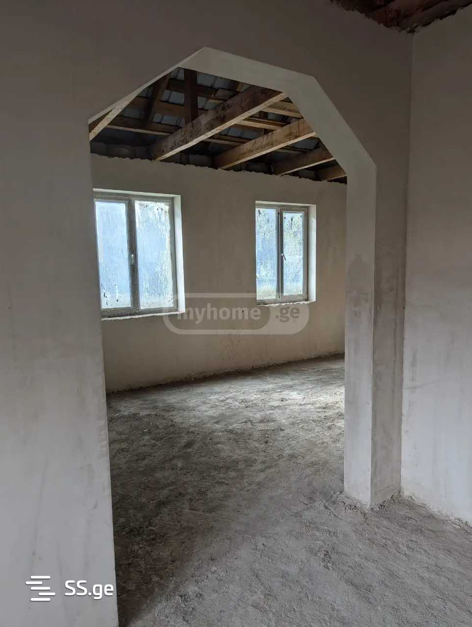 6 Room Private House For Sale view 14