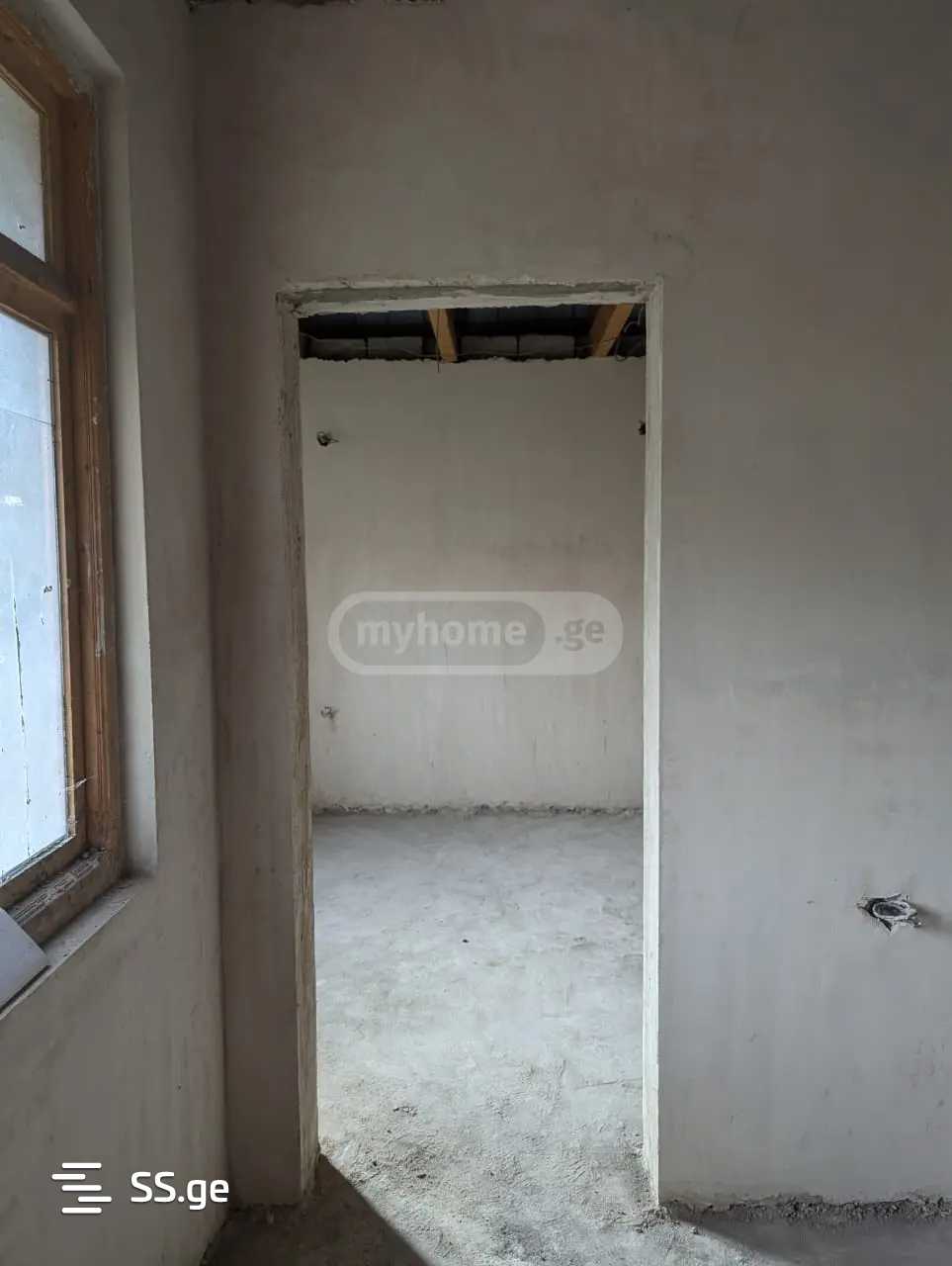 6 Room Private House For Sale view 8
