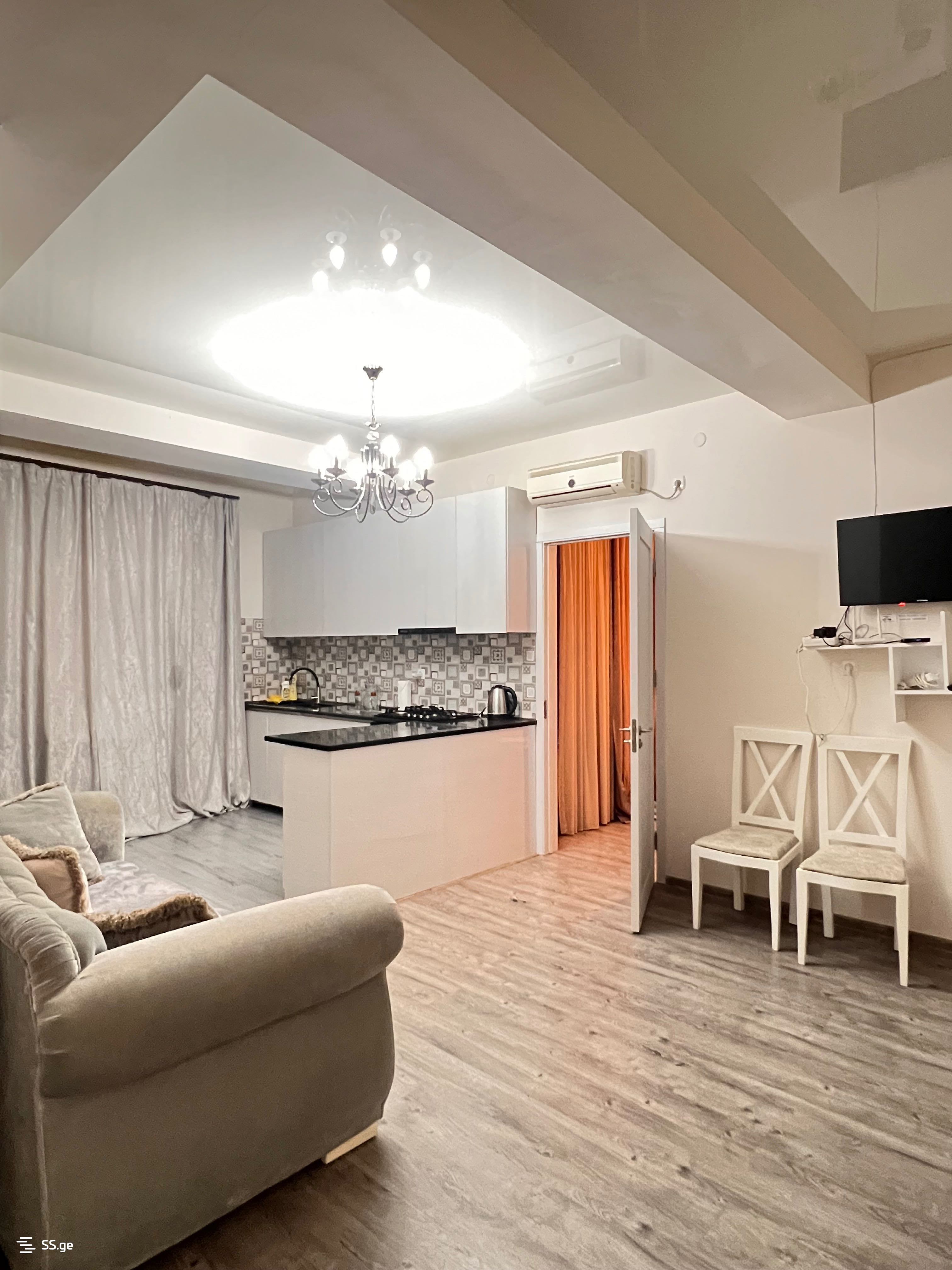 3 Room Flat Daily Rent. Kutaisi, 1 of 4