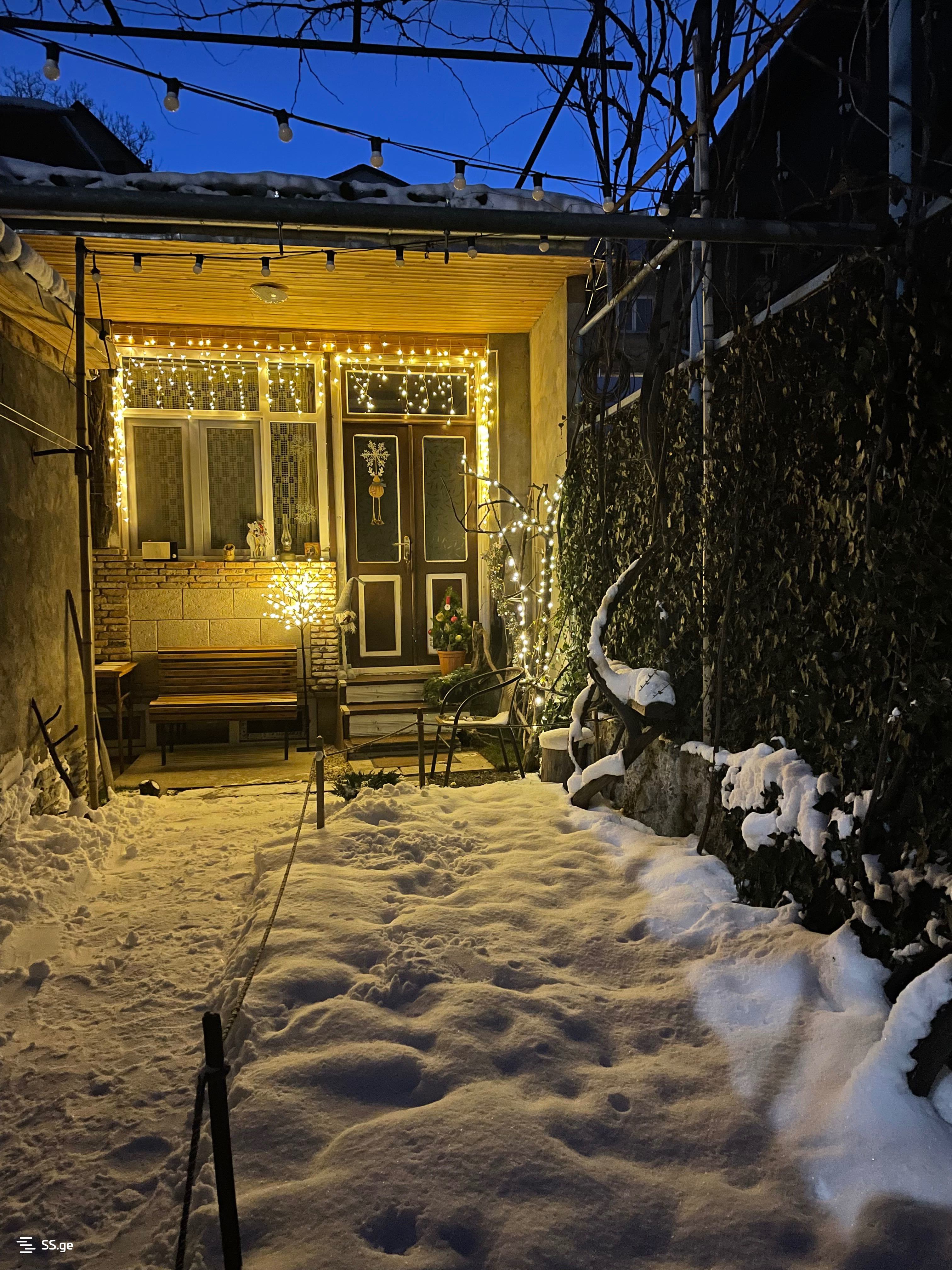 2 Room Flat Daily Rent. Borjomi view 6