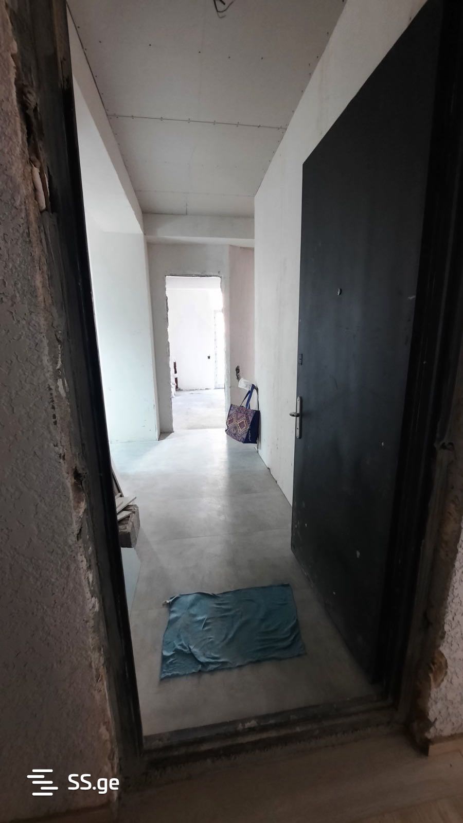 3 Room Flat For Sale, 1 of 4