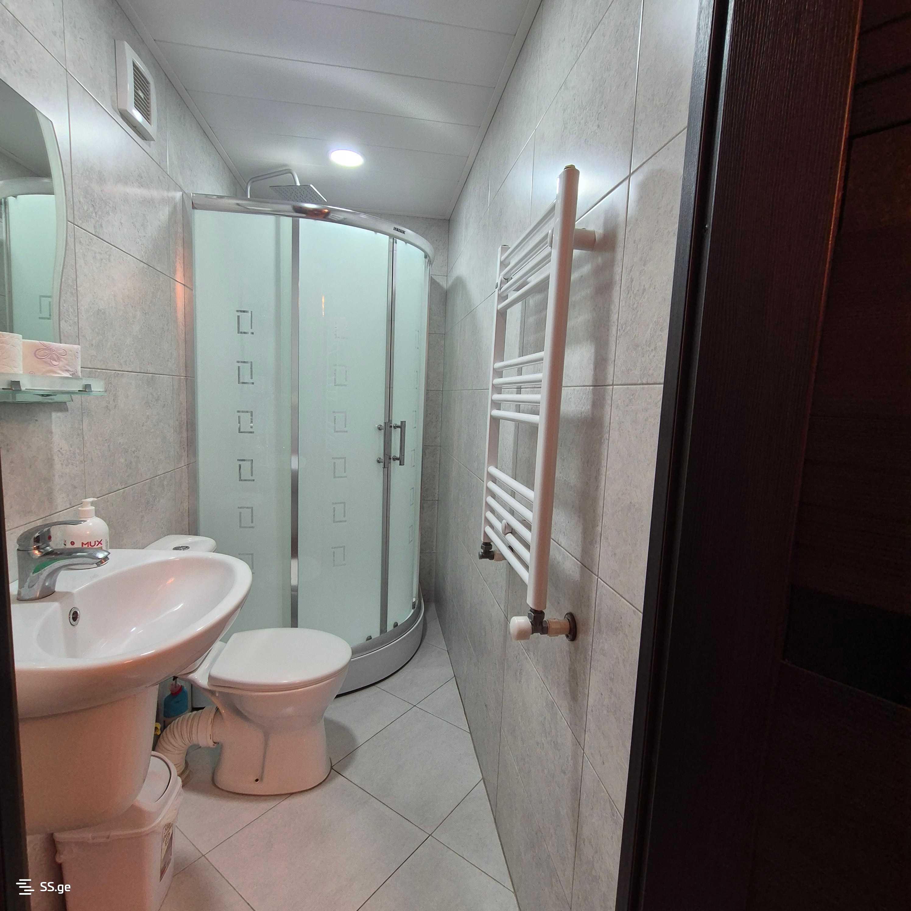 3 Room Private House Daily Rent. Kutaisi view 3
