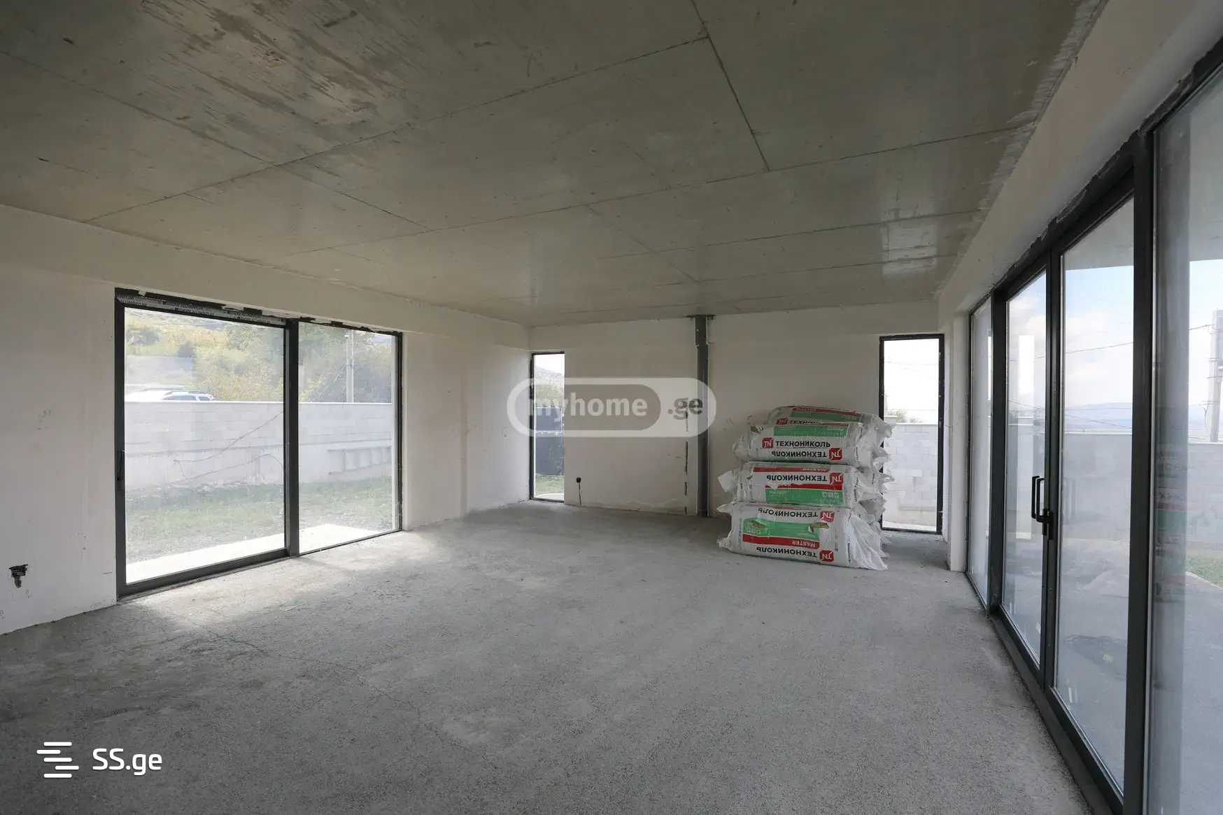 7 room Summer Cottage For Sale. Saguramo