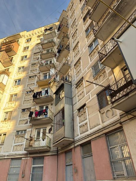 102,000 $Flat For Sale