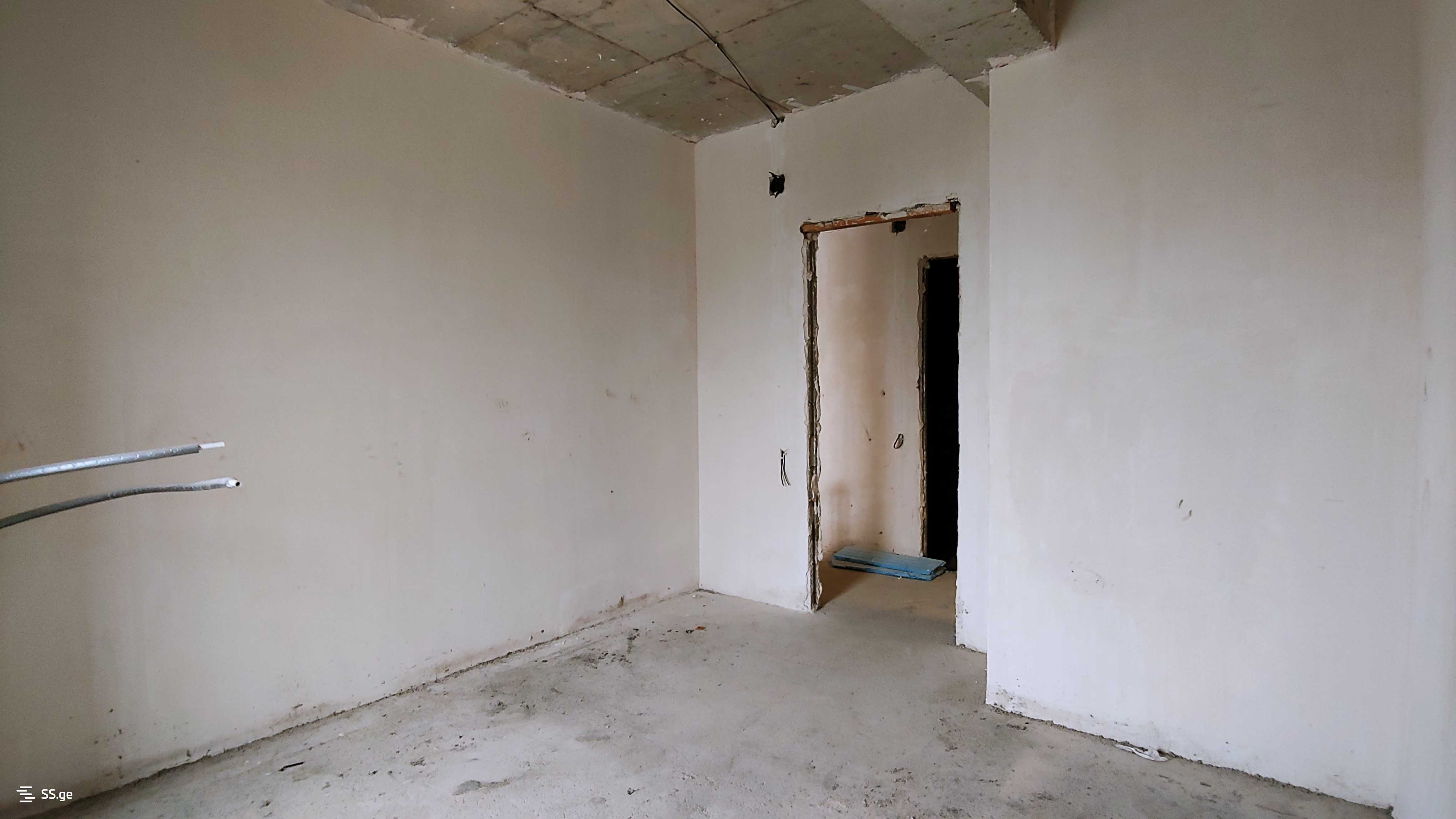 იყიდება 2 ოთახიანი ბინა ორთაჭალაში - სურათი #3