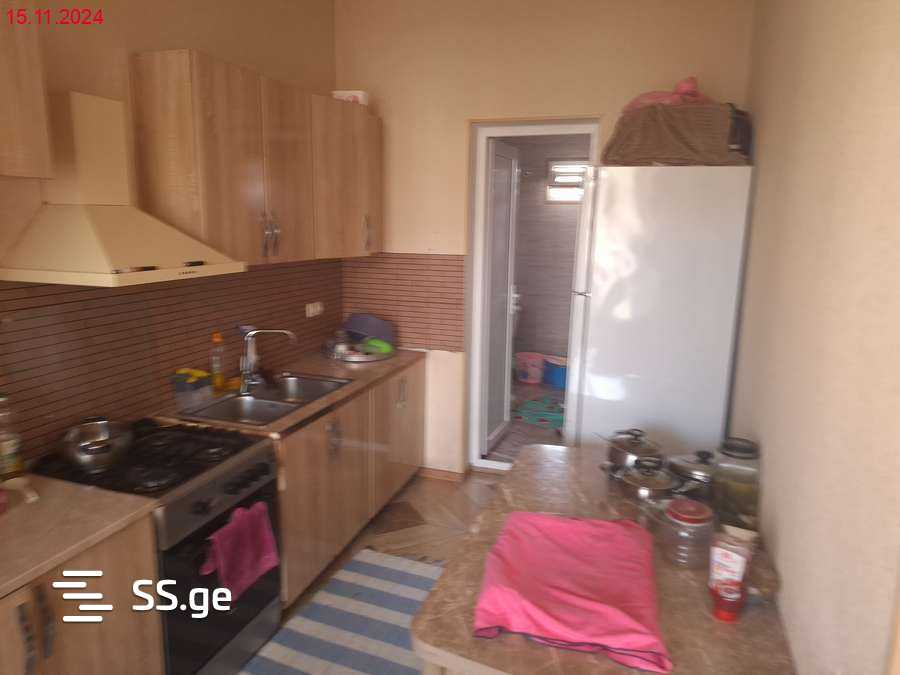 6 Room Private House For Rent. Zugdidi view 5