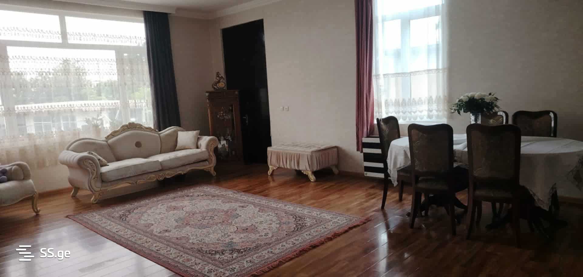 6 Room Private House For Rent. Zugdidi view 3