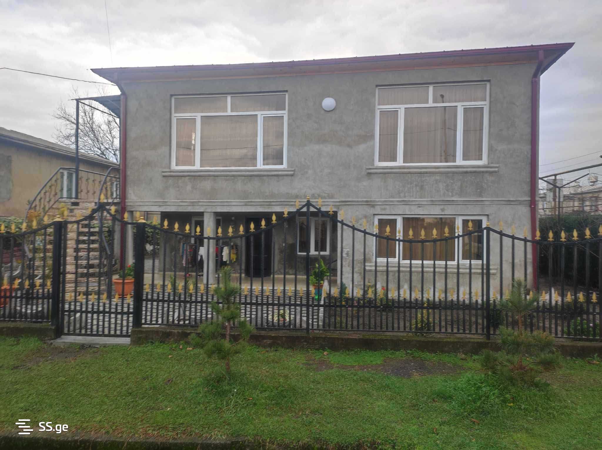 6 Room Private House For Rent. Zugdidi view 2