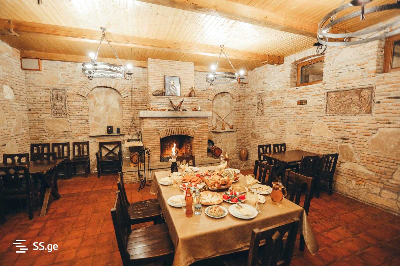16 Room Hotel For Sale view 9