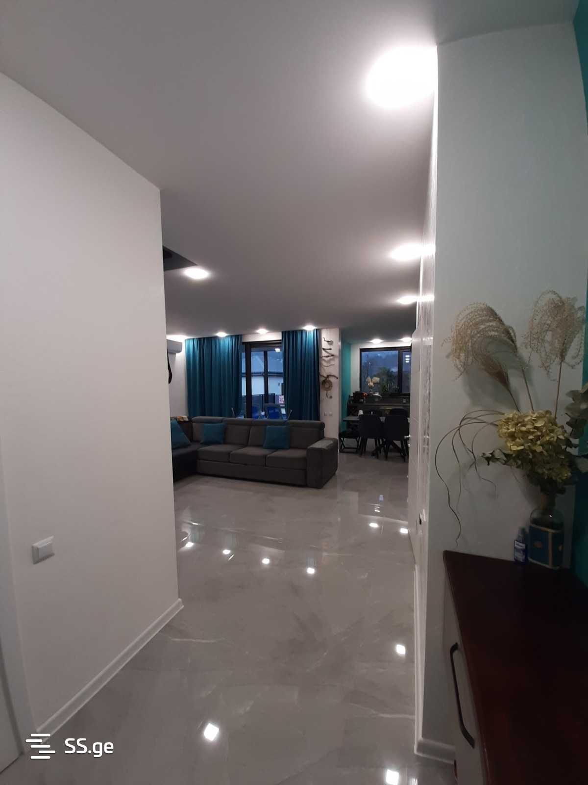 4 Room Private House For Sale view 12
