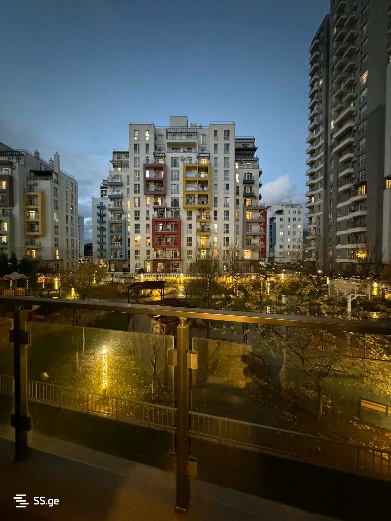 2 Room Flat Daily Rent. Digomi view 3