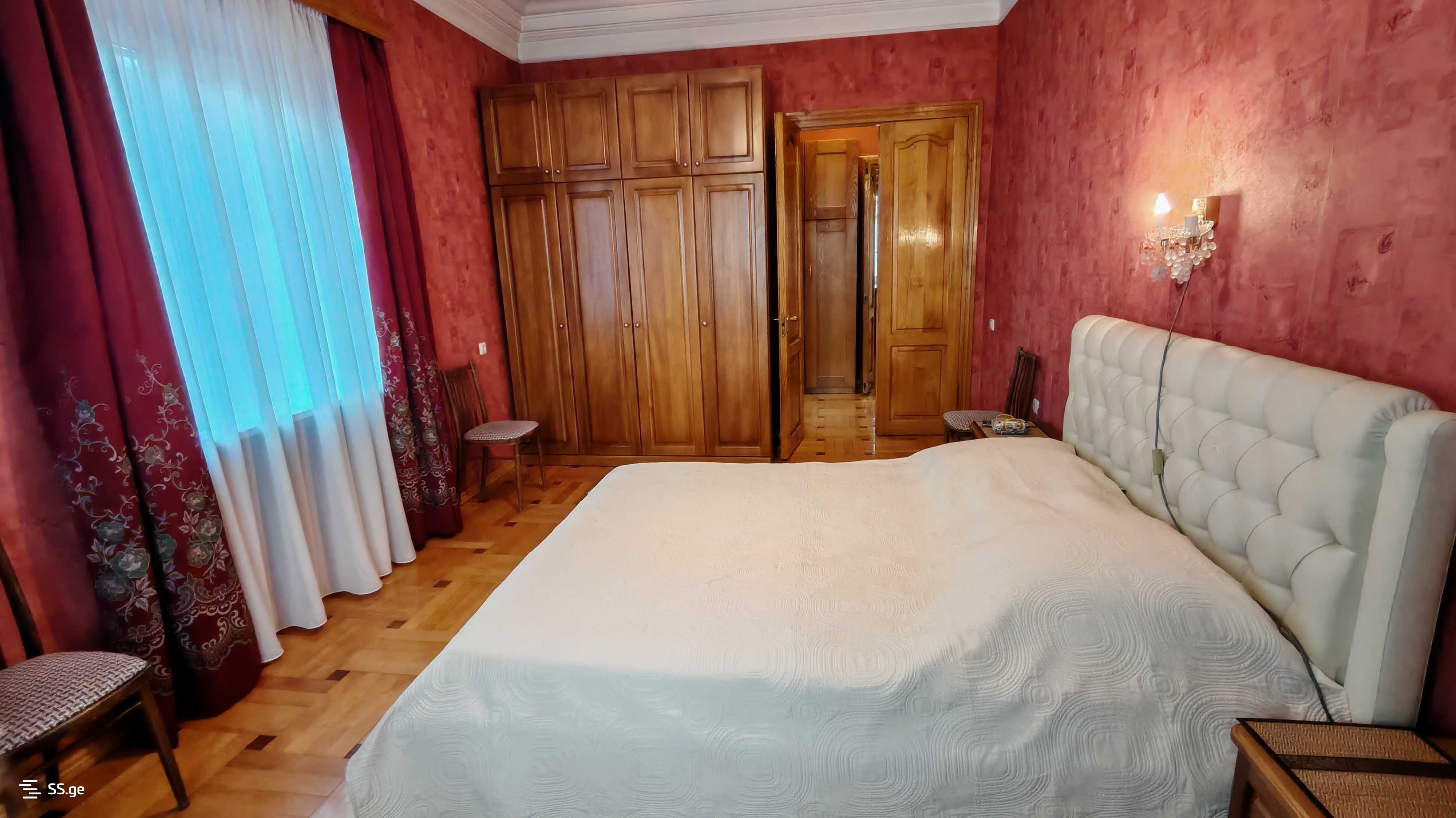 3 room Flat For Rent. Mtatsminda - Więcej