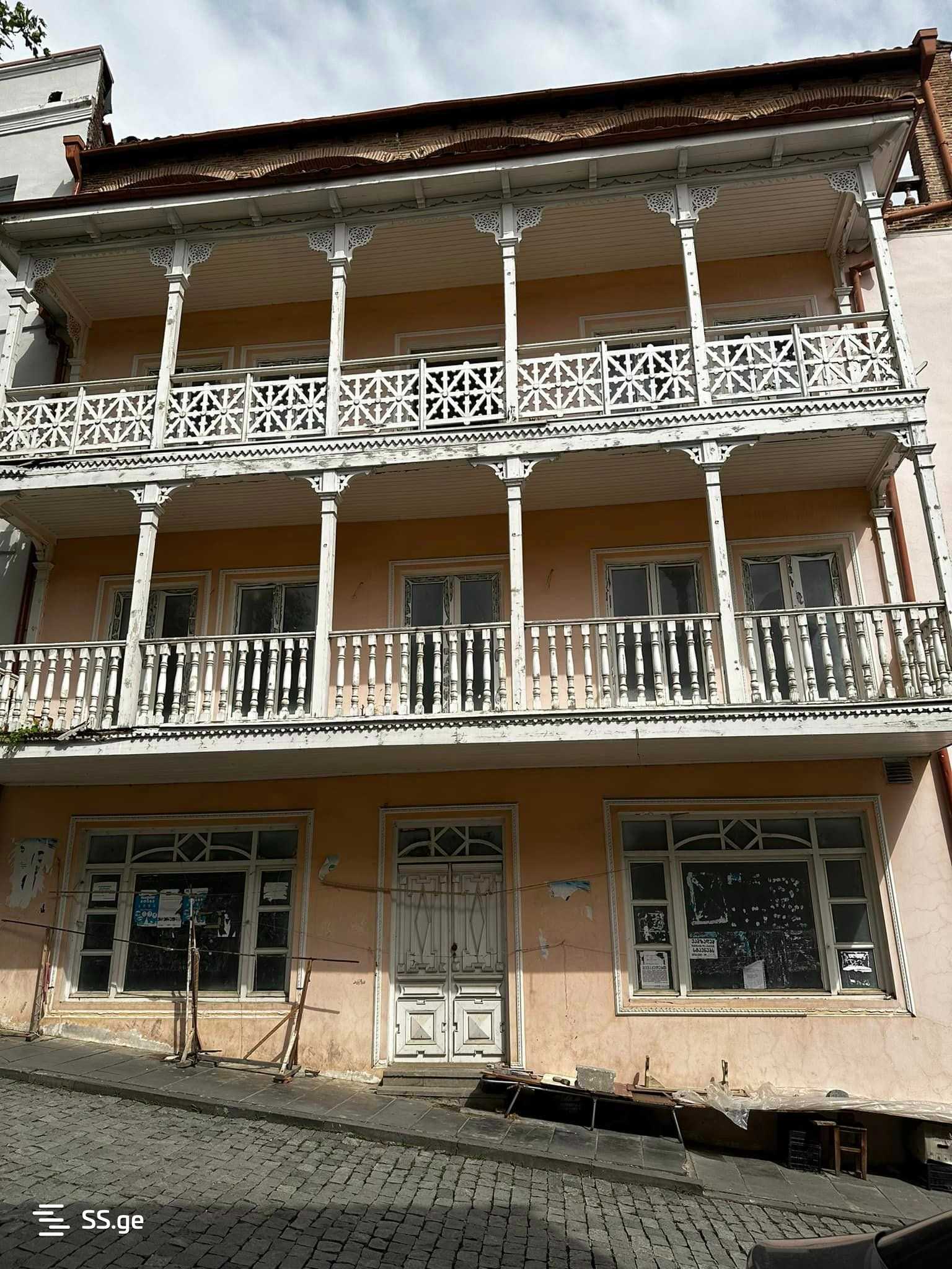 Hotel For Sale. Signagi view 7