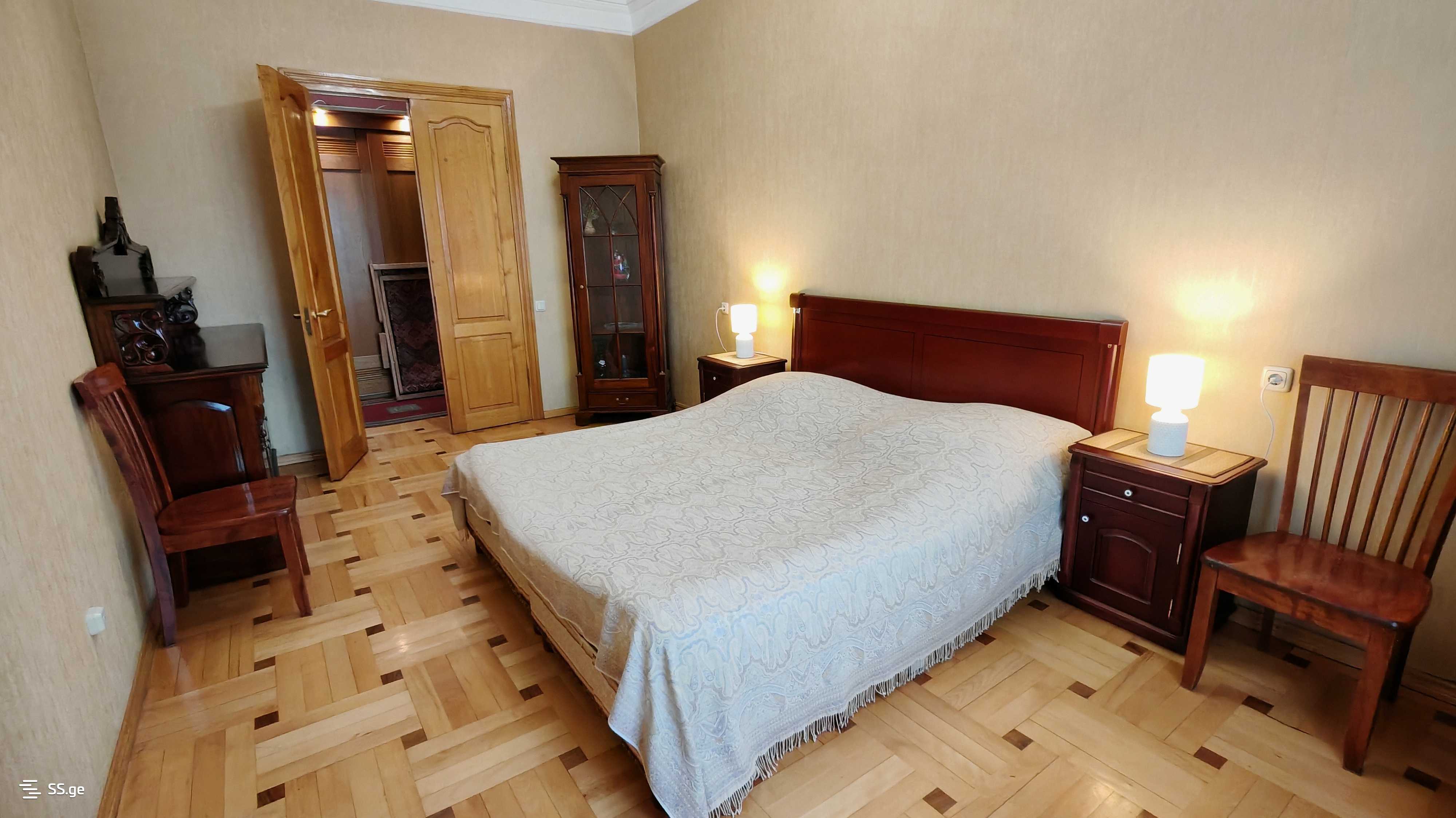 3 room Flat For Rent. Mtatsminda - Widok 5