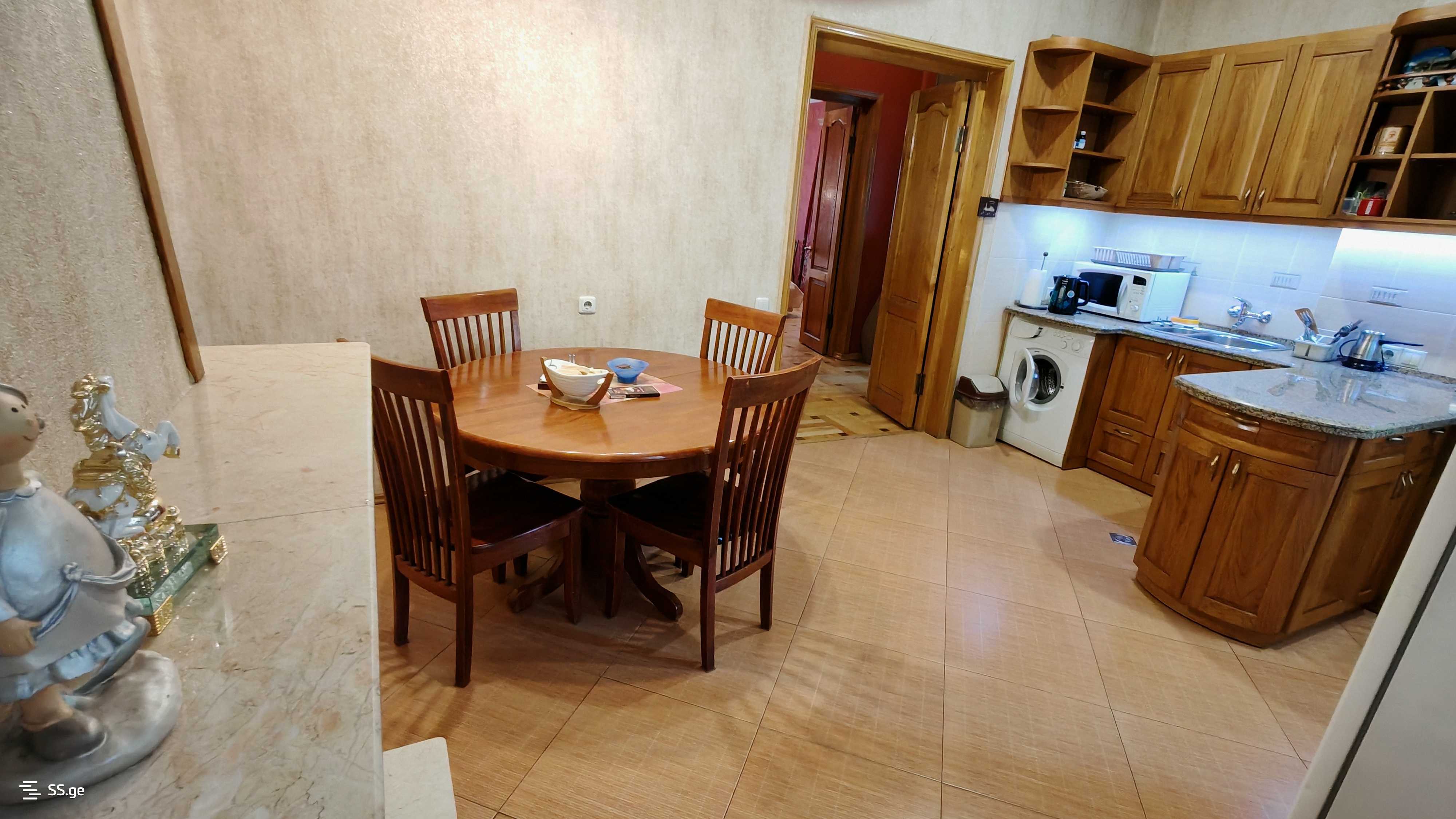 3 room Flat For Rent. Mtatsminda - Widok 2
