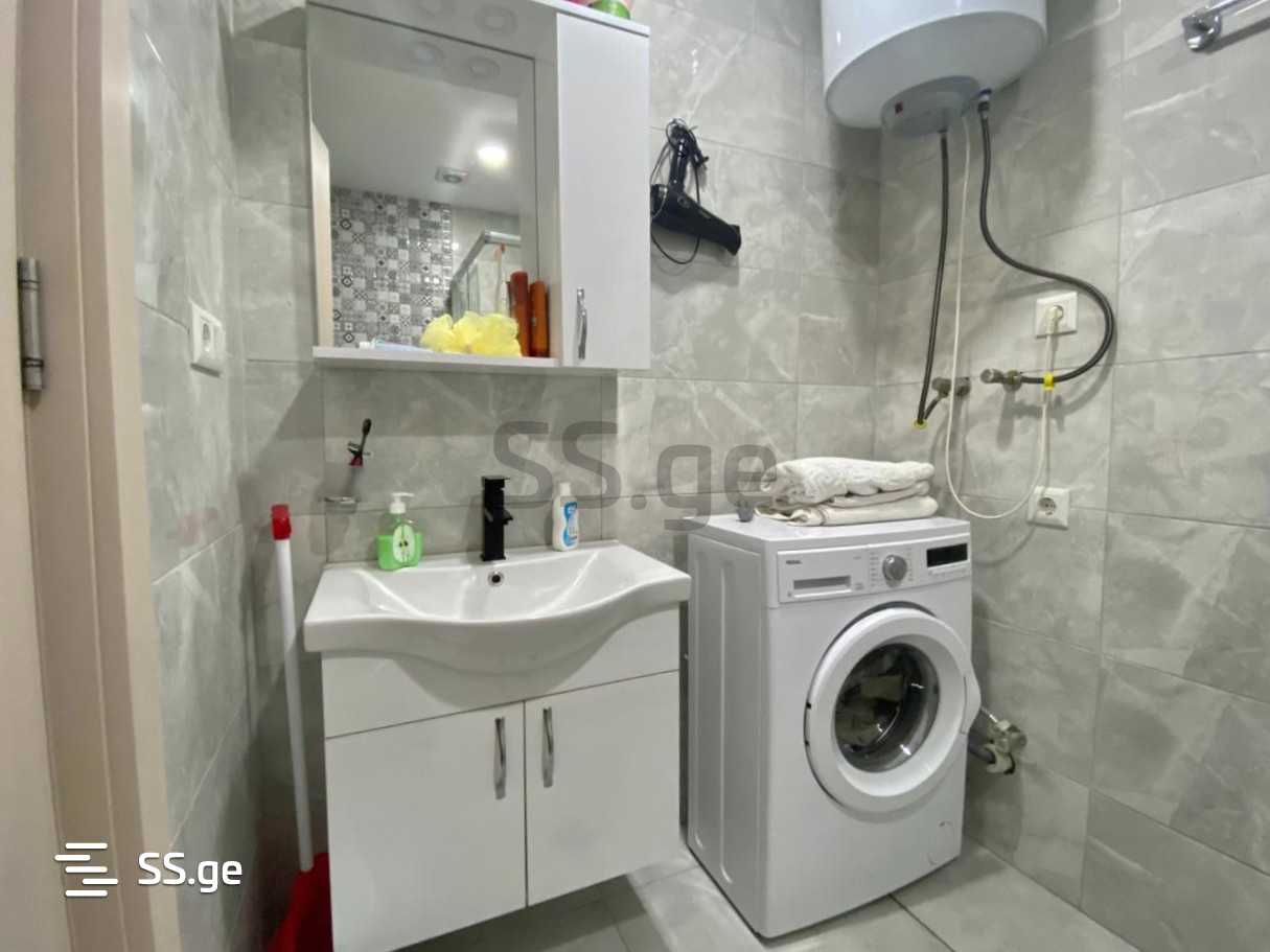 1 room Flat For Sale. Batumi - Widok 4