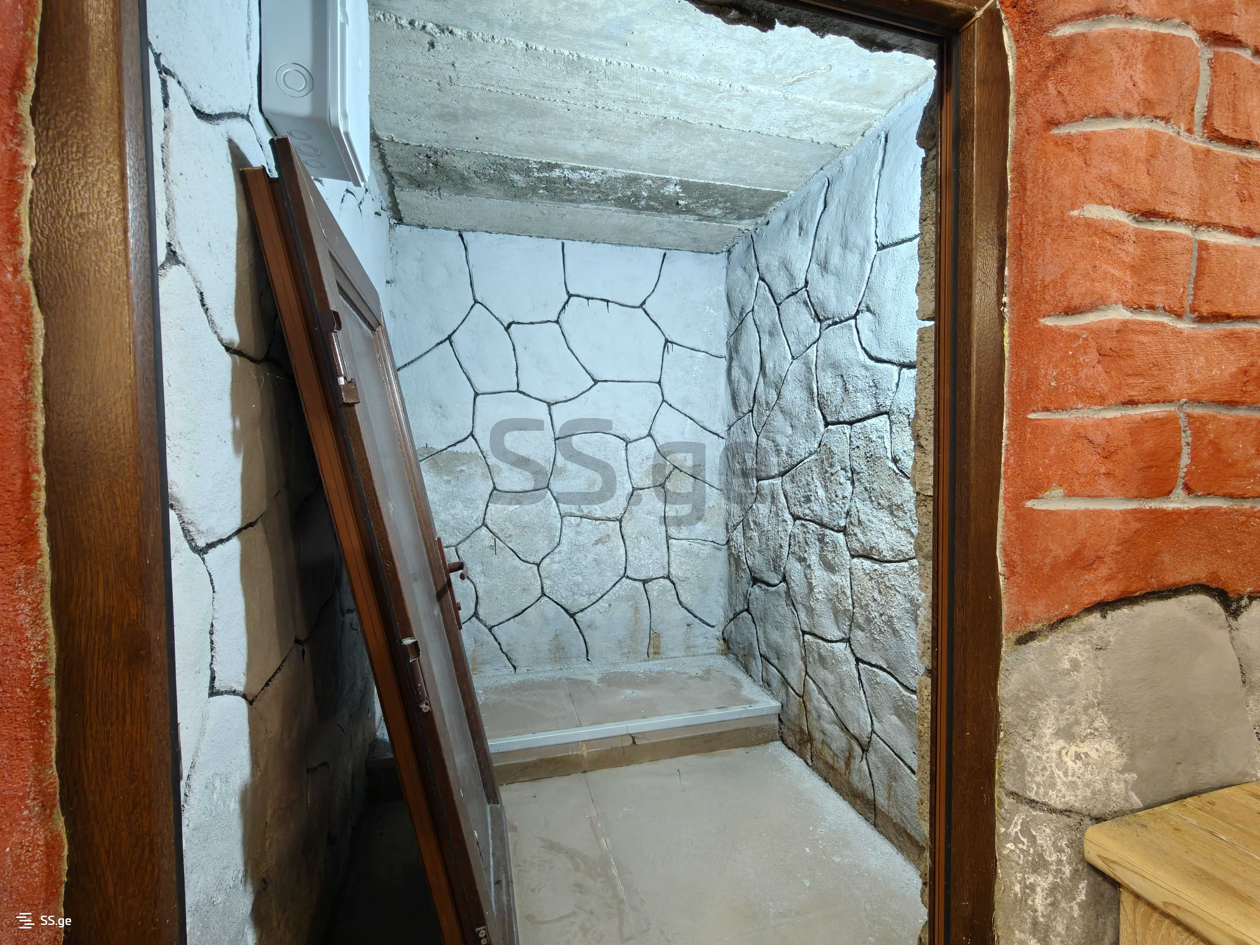 Commercial Space For Rent. Batumi, 10 of 12