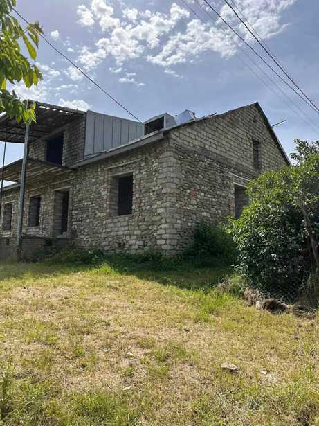 6 room Private House For Sale. Vardisubani