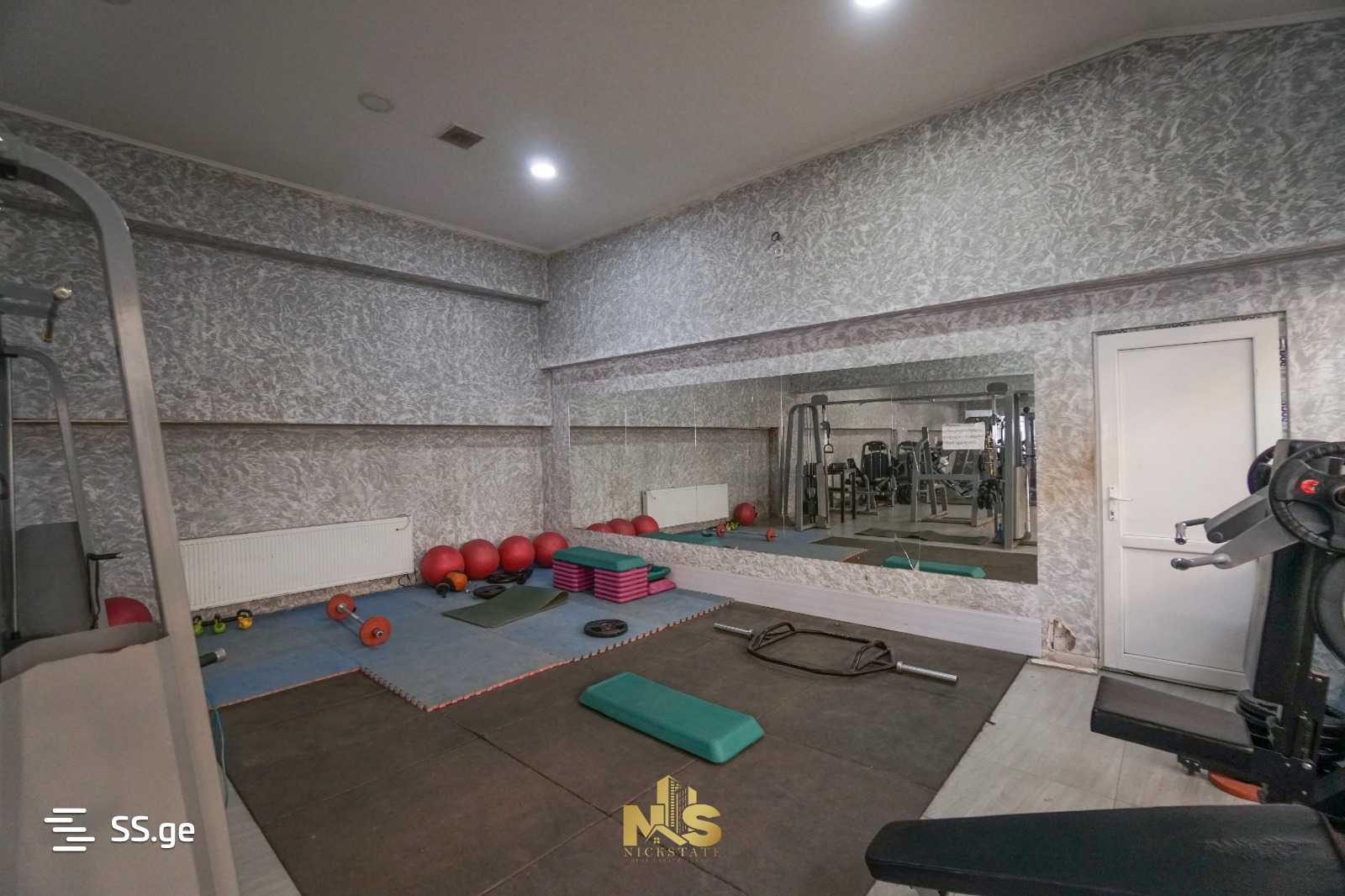 Commercial Space For Sale. Gori, 2 of 4