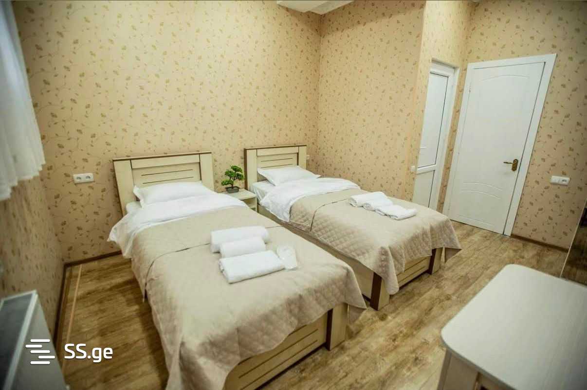 12 Room Hotel For Rent. Isani, 7 of 11