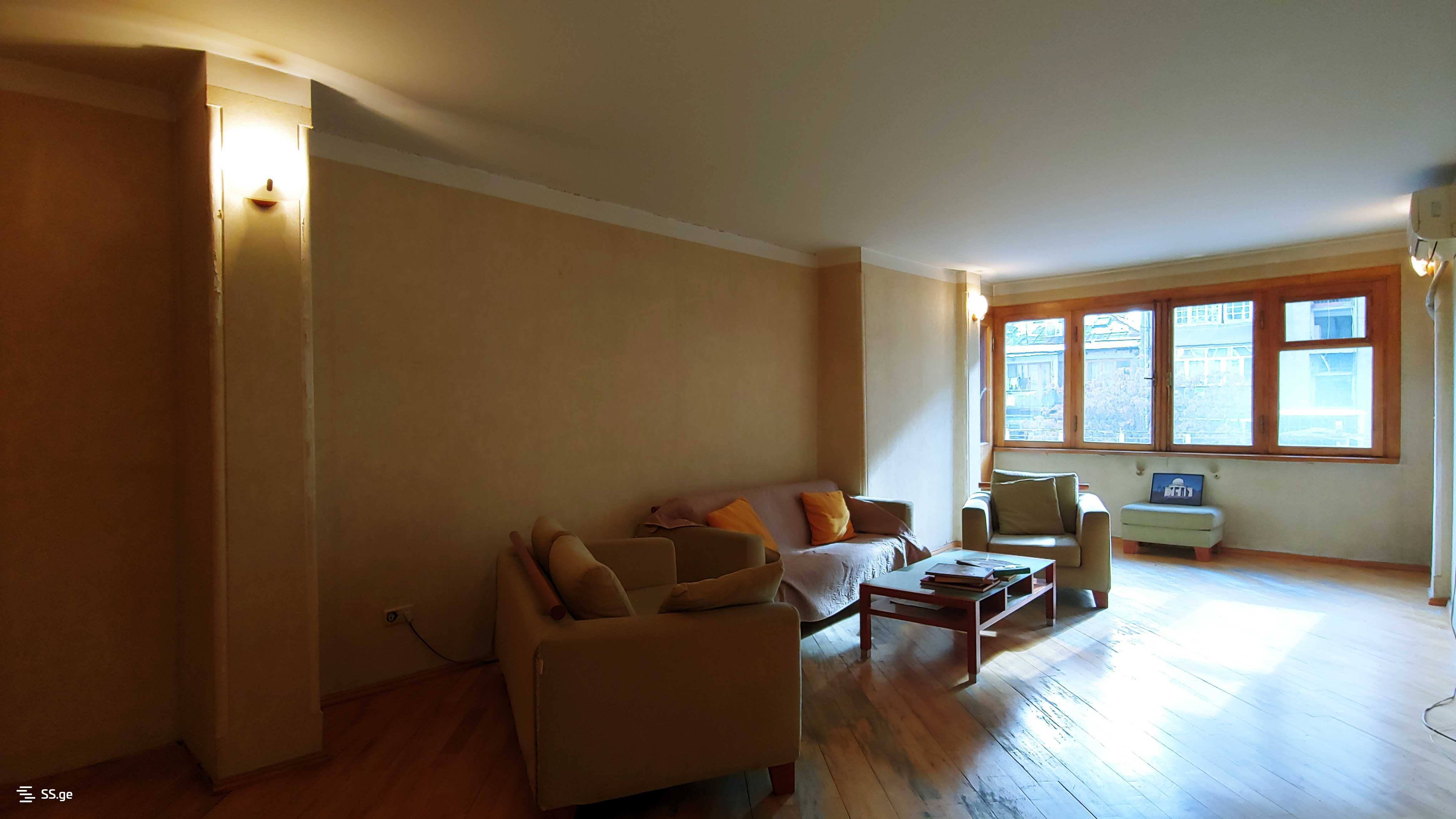 იყიდება 4 ოთახიანი ბინა საბურთალოზე - სურათი #2