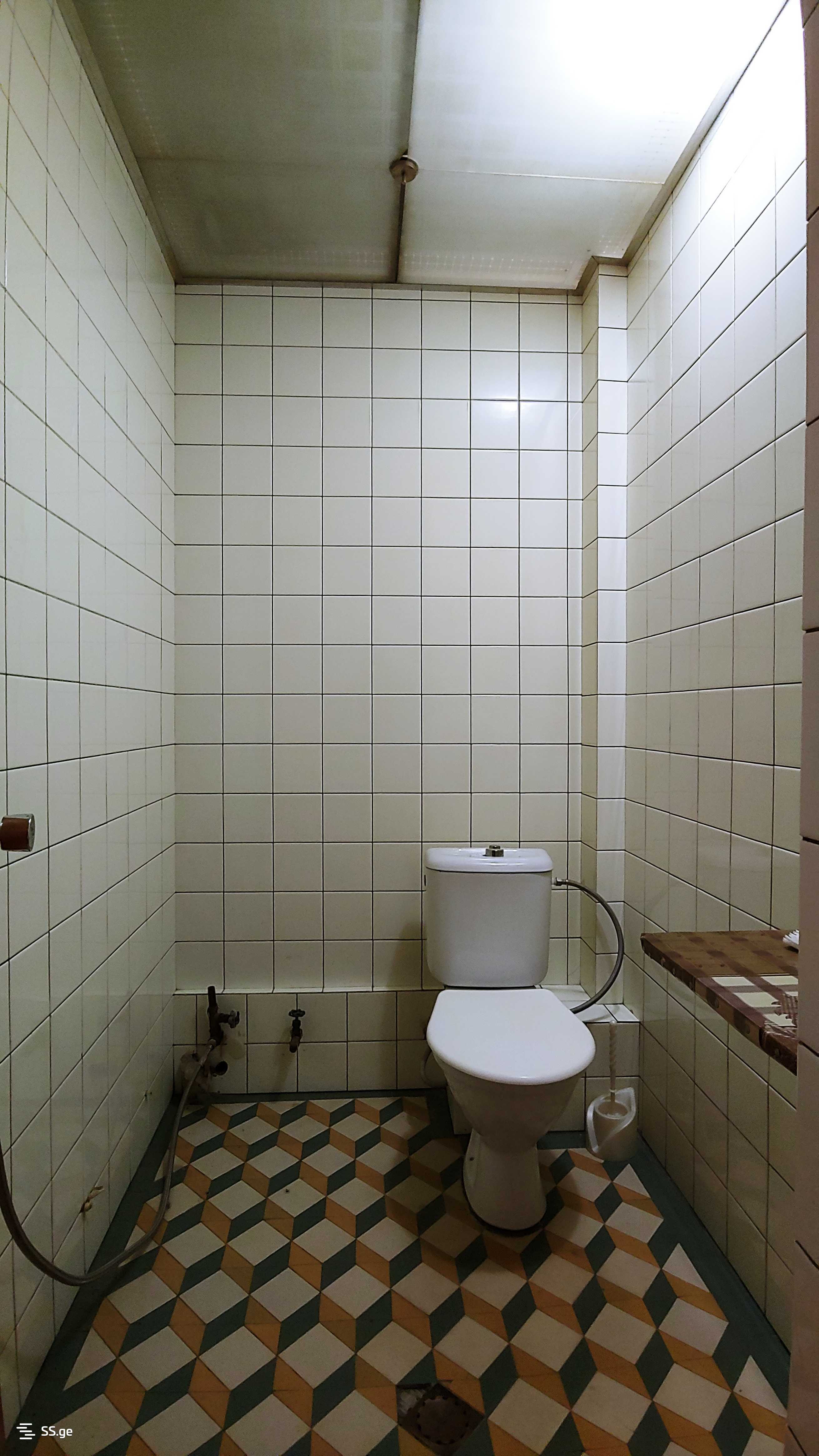 იყიდება 4 ოთახიანი ბინა საბურთალოზე - სურათი #15