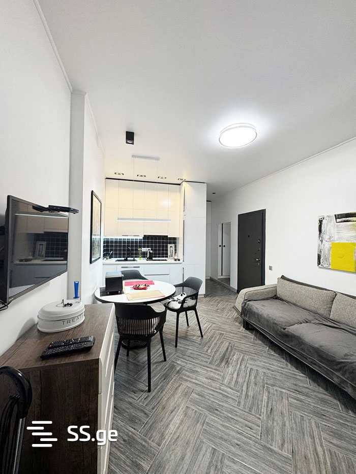 2 room Flat For Sale. Batumi - Bild 2