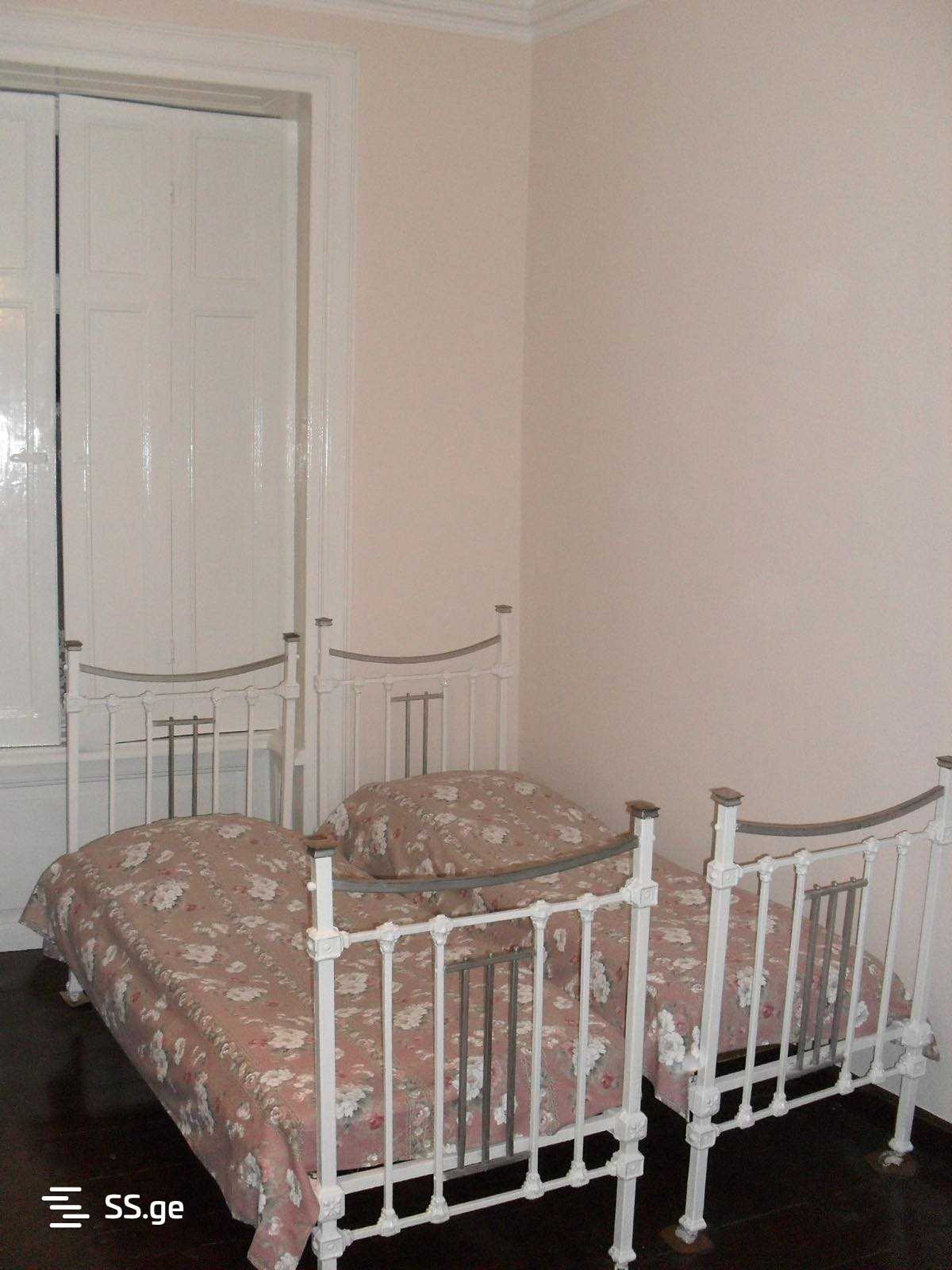 4 Room Private House For Sale view 8