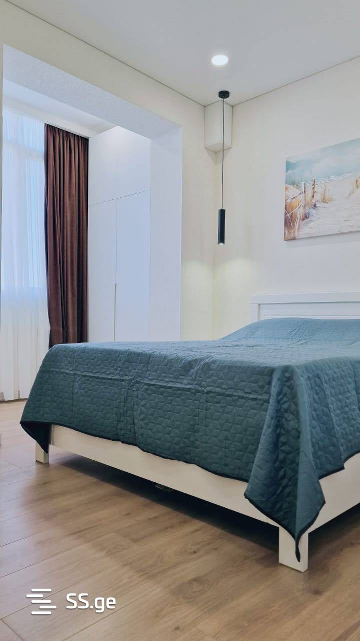 2 room Flat For Rent. Vake - Mehr