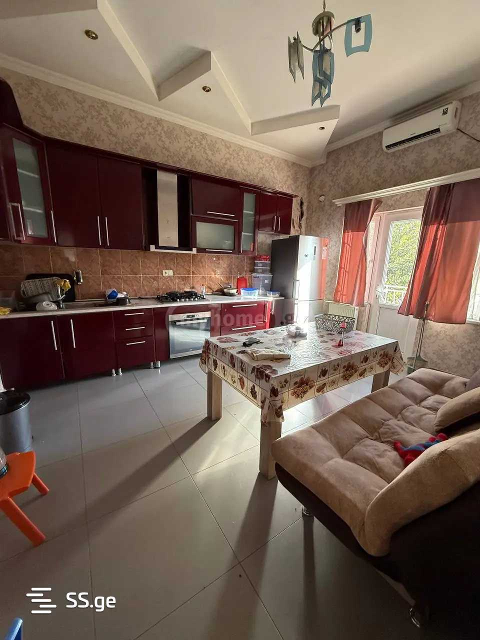 10 Room Private House For Rent. Isani, 1 of 12