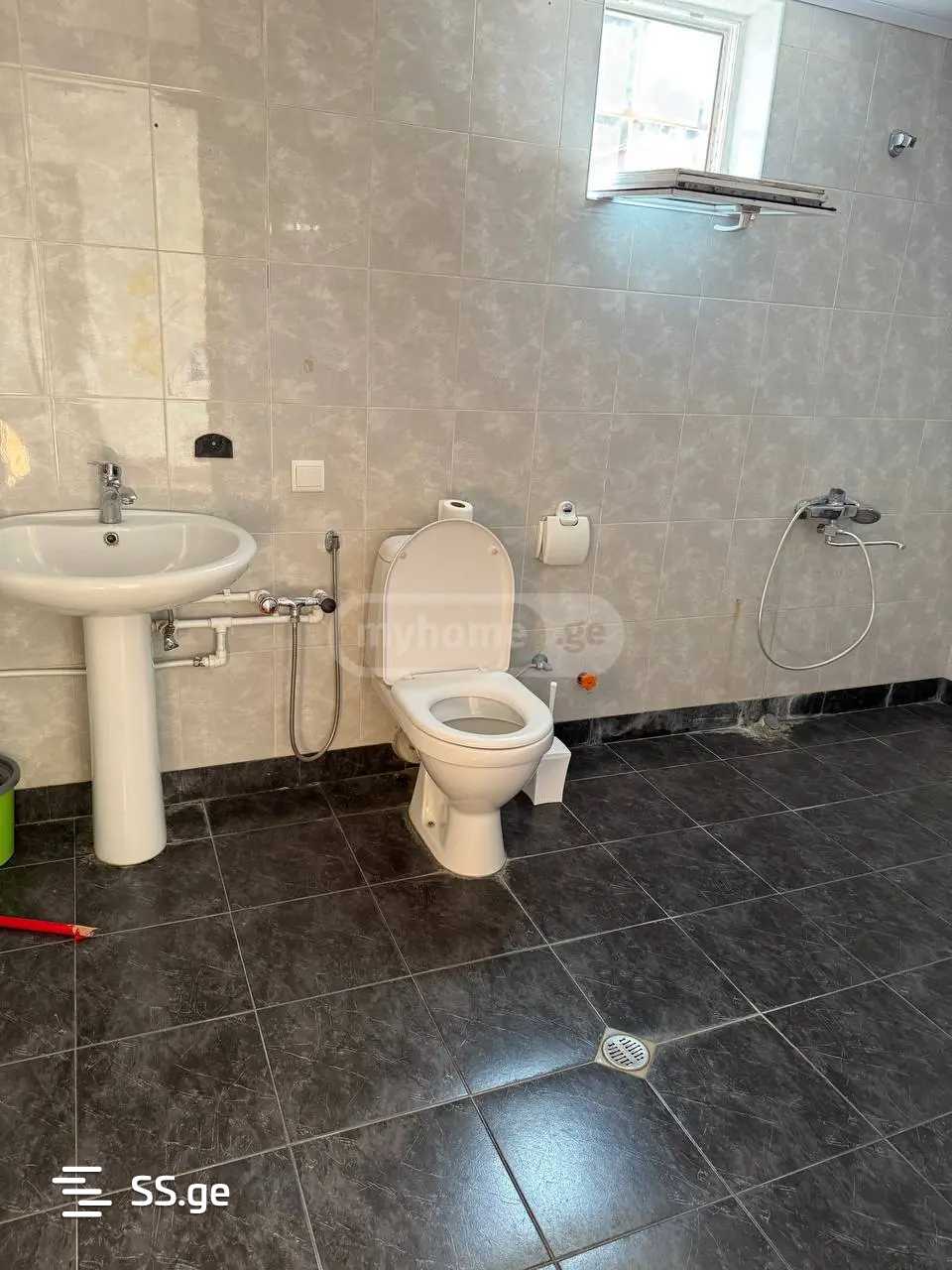 10 Room Private House For Rent. Isani, 3 of 12