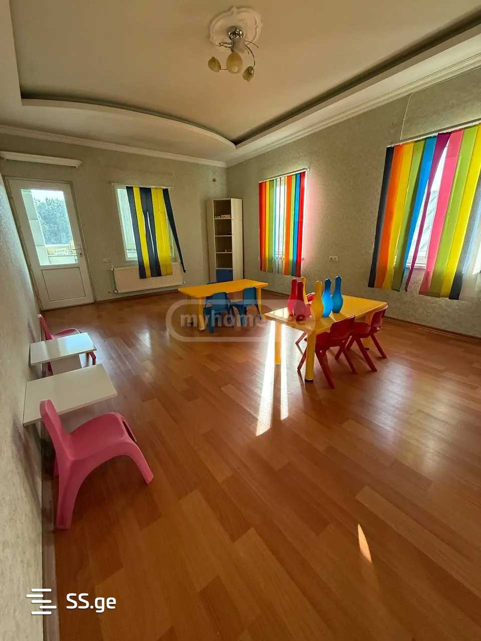 10 Room Private House For Rent. Isani, 10 of 12